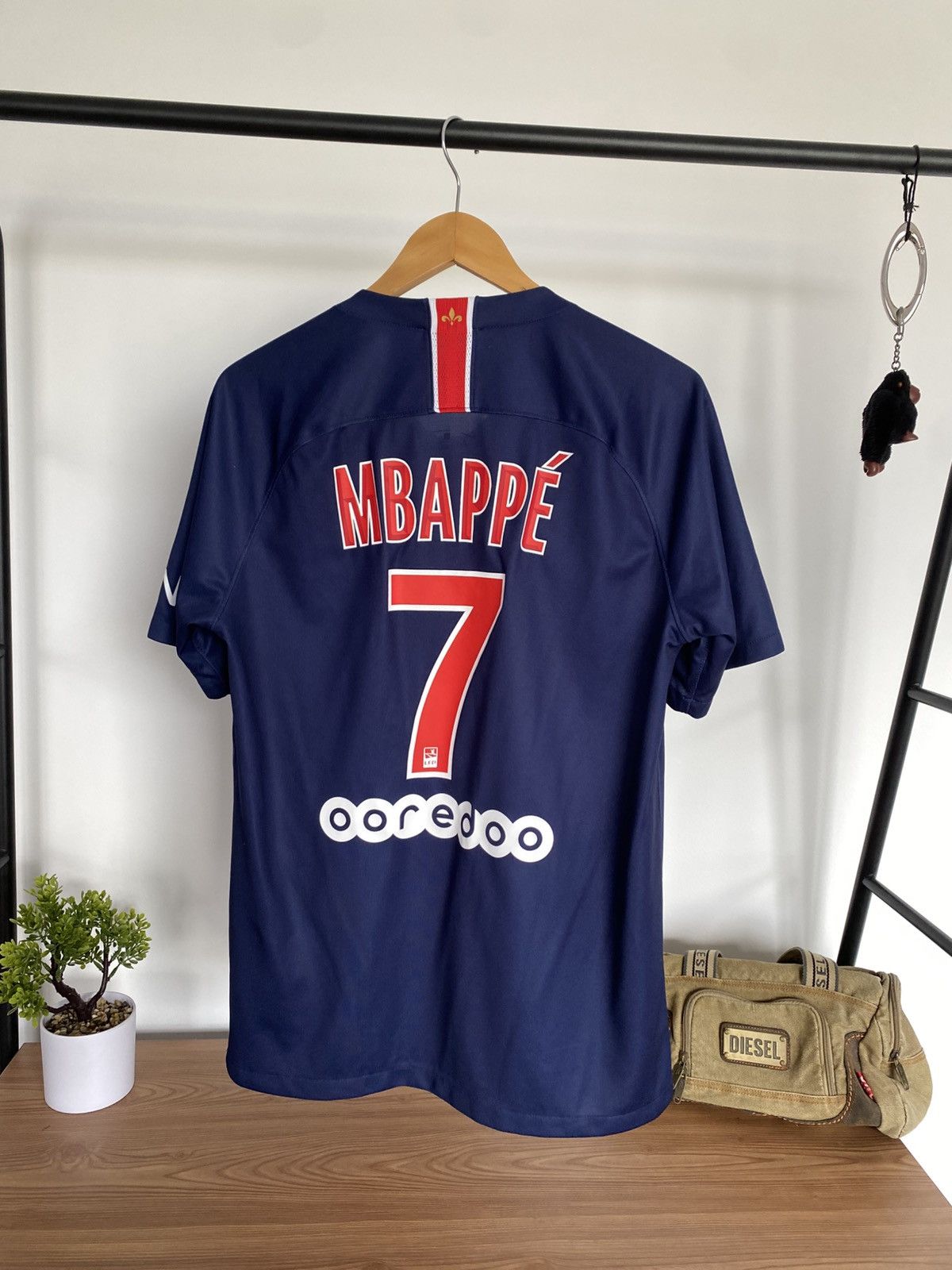 Nike PSG 2018/2019 Mbappé Home Kit Size US M / EU 48-50 / 2 - 4 Thumbnail