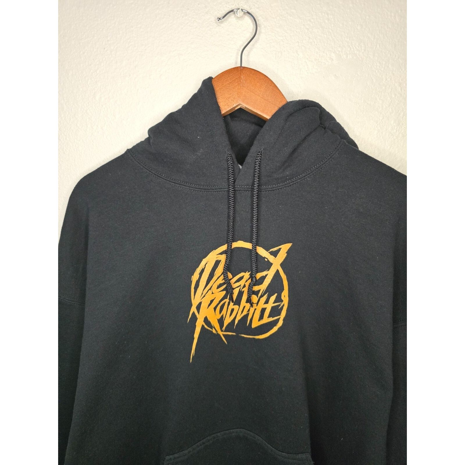 Gildan Dead Rabbits Hoodie Mens Extra Large Black Graphic Pullover Size US XL / EU 56 / 4 - 2 Thumbnail