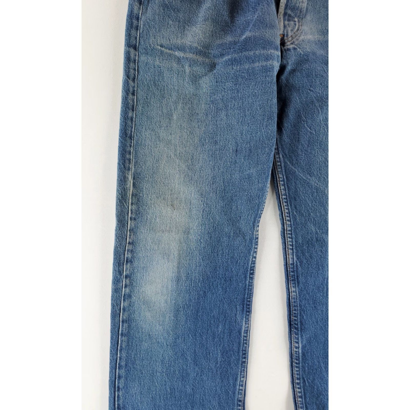 Levi's VINTAGE Levi's 501 Jeans Men Straight 36 Regular Blue Whiskering 90s 38x34 (36x32.5 Actual) Size US 36 / EU 52 - 3 Thumbnail