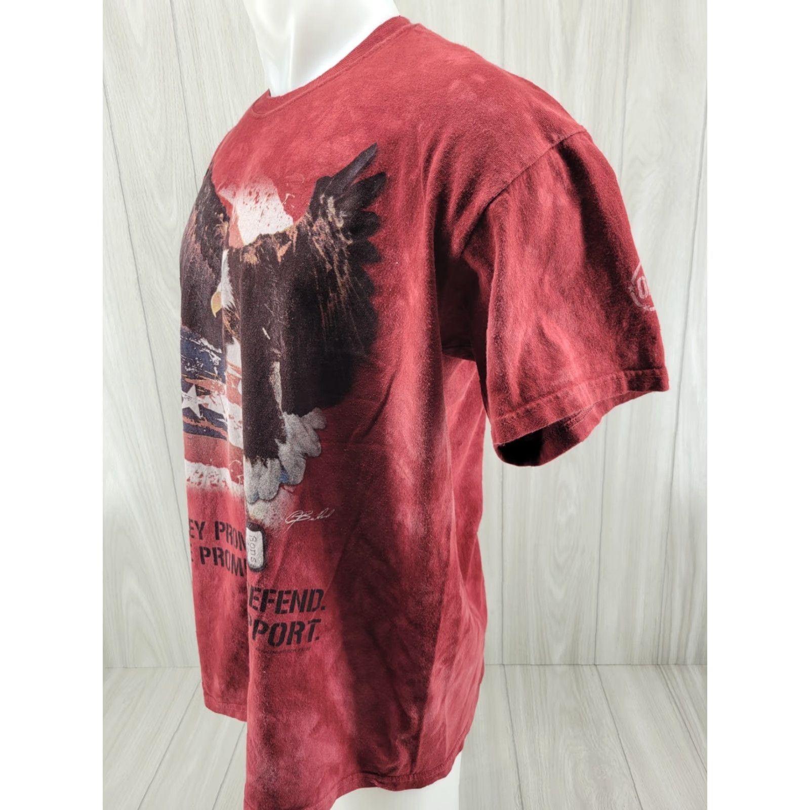 The Mountain The Mountain T-Shirt Mens XL Red Tie Dye Eagle American USA Flag Graphic Tee Size US XL / EU 56 / 4 - 3 Thumbnail
