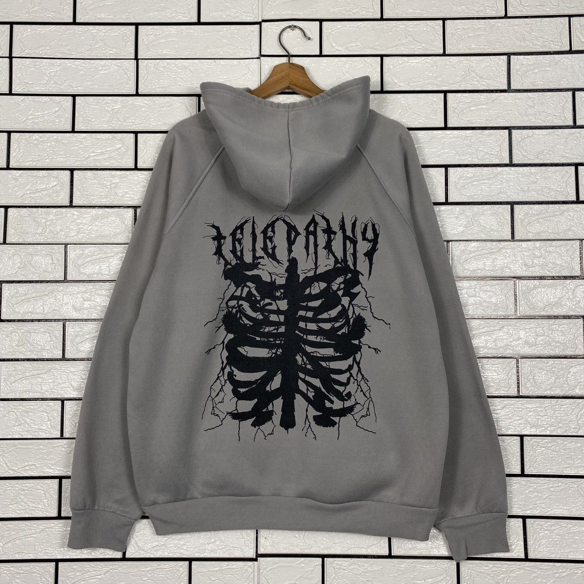 Japanese Brand Punk Design Hoodie Big Logo Romwe Issey Miyake Size US L / EU 52-54 / 3 - 9 Thumbnail