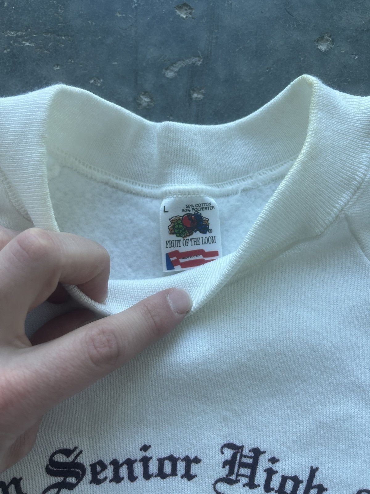 Fruit Of The Loom × Vintage Vintage 90s Jefferson School Raglan Sweatshirt Gothic Size US L / EU 52-54 / 3 - 4 Thumbnail