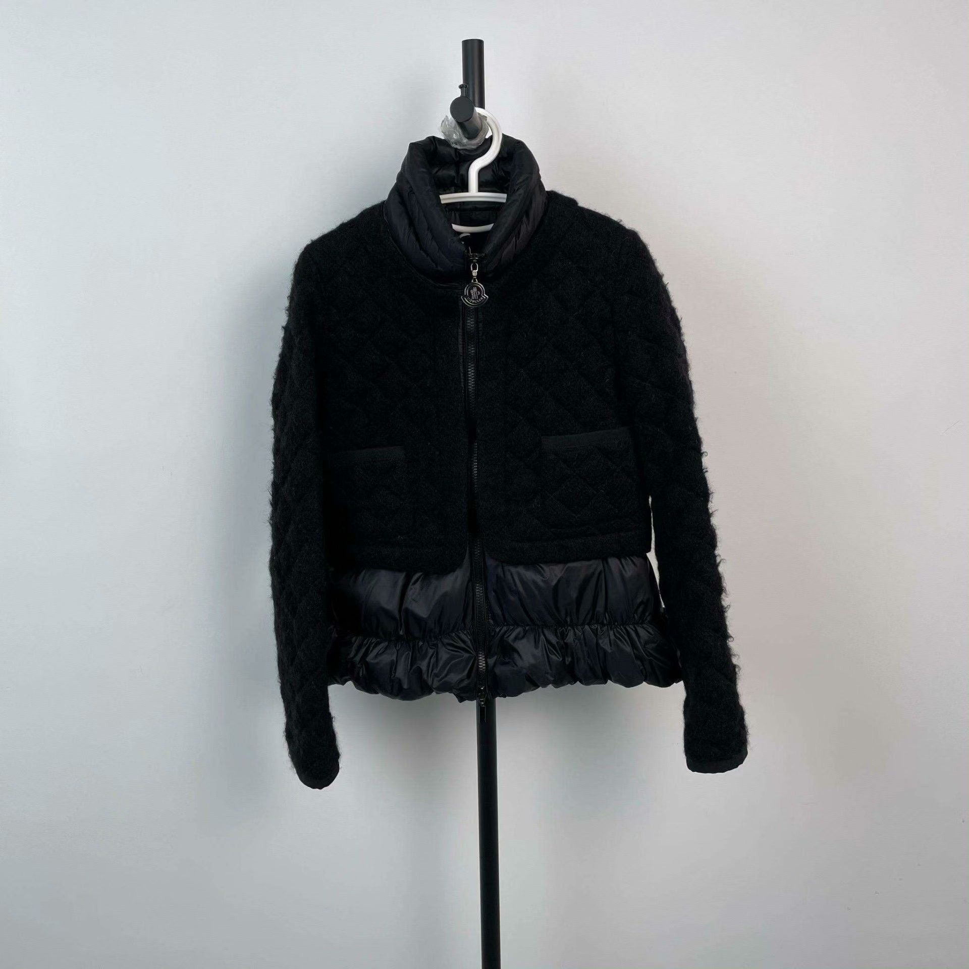 Moncler Moncler Wool Down Black Down Jacket S Women Size S / US 4 / IT 40 - 1 Thumbnail
