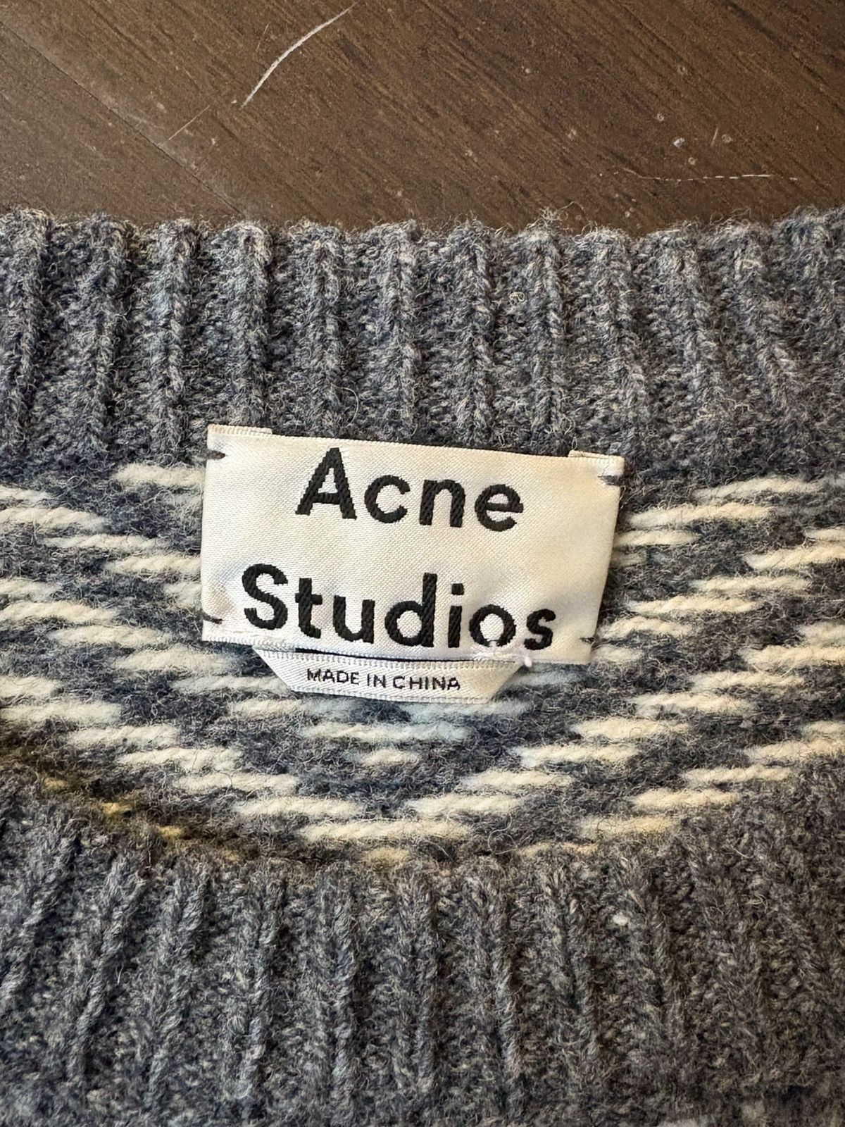 Acne Studios Acne Studios Chevron-intarsia Sweater White/grey Size US S / EU 44-46 / 1 - 3 Thumbnail