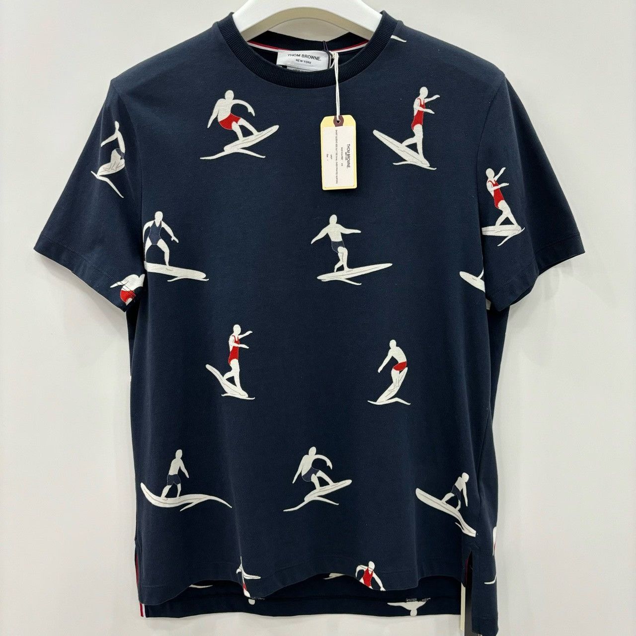 Thom Browne Thom Browne Surfer Print Crewneck Tee Size US S / EU 44-46 / 1 - 1 Thumbnail