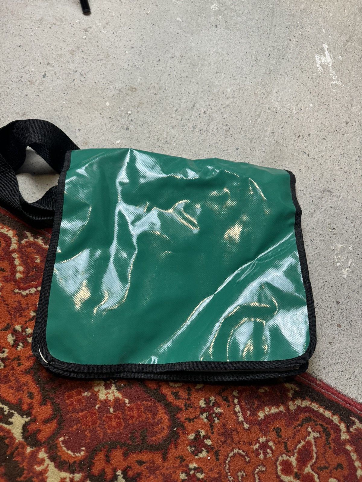 Japanese Brand × Vintage Vintage Y2K Raincoat Fraitag Style Green Midi Messenger Bag Size ONE SIZE - 2 Thumbnail