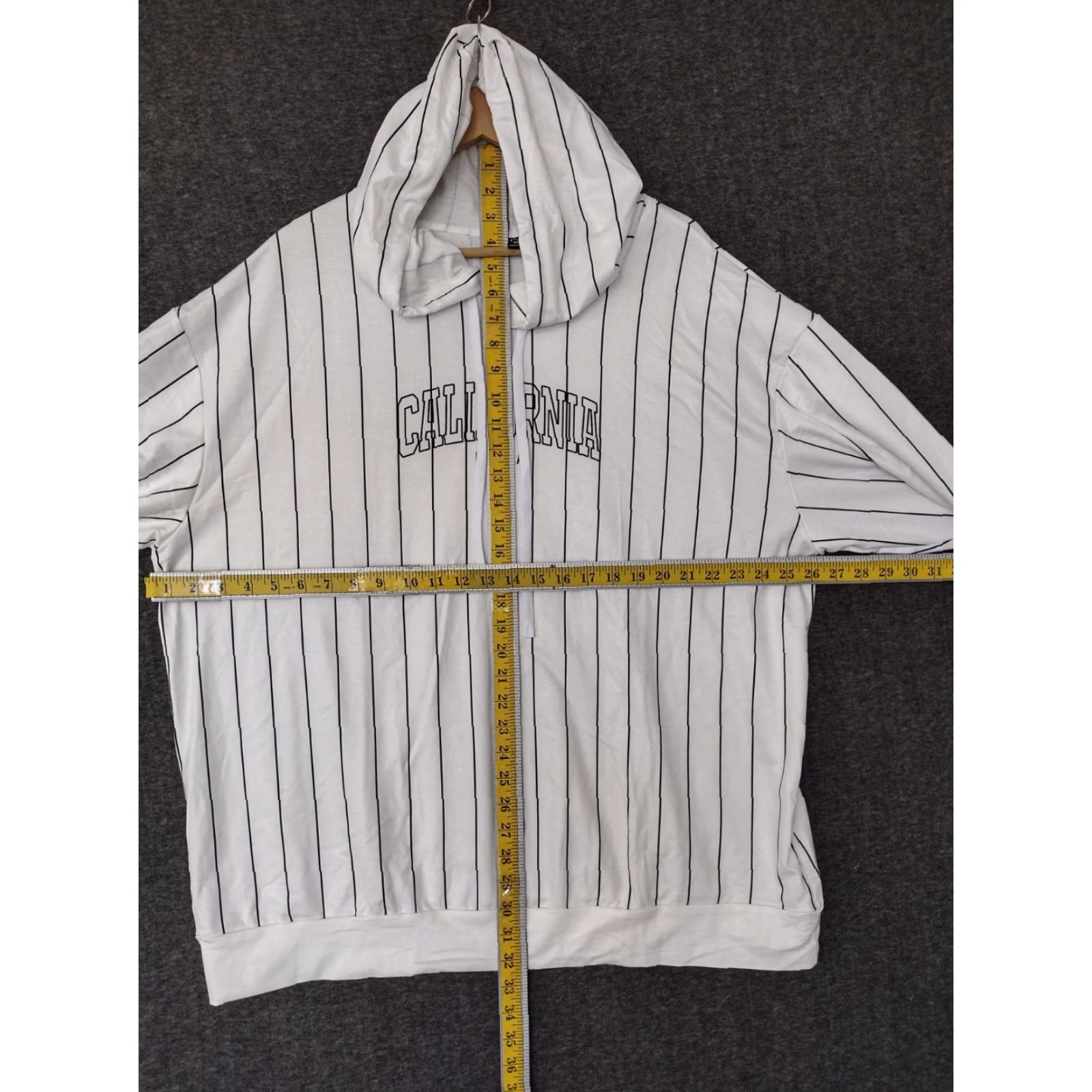 Shein Shein Men Hoodie Adult 3XL White/Black Striped California Drawstring Logo Graphic 80s 90s Retro Size US XXL / EU 58 / 5 - 5 Thumbnail