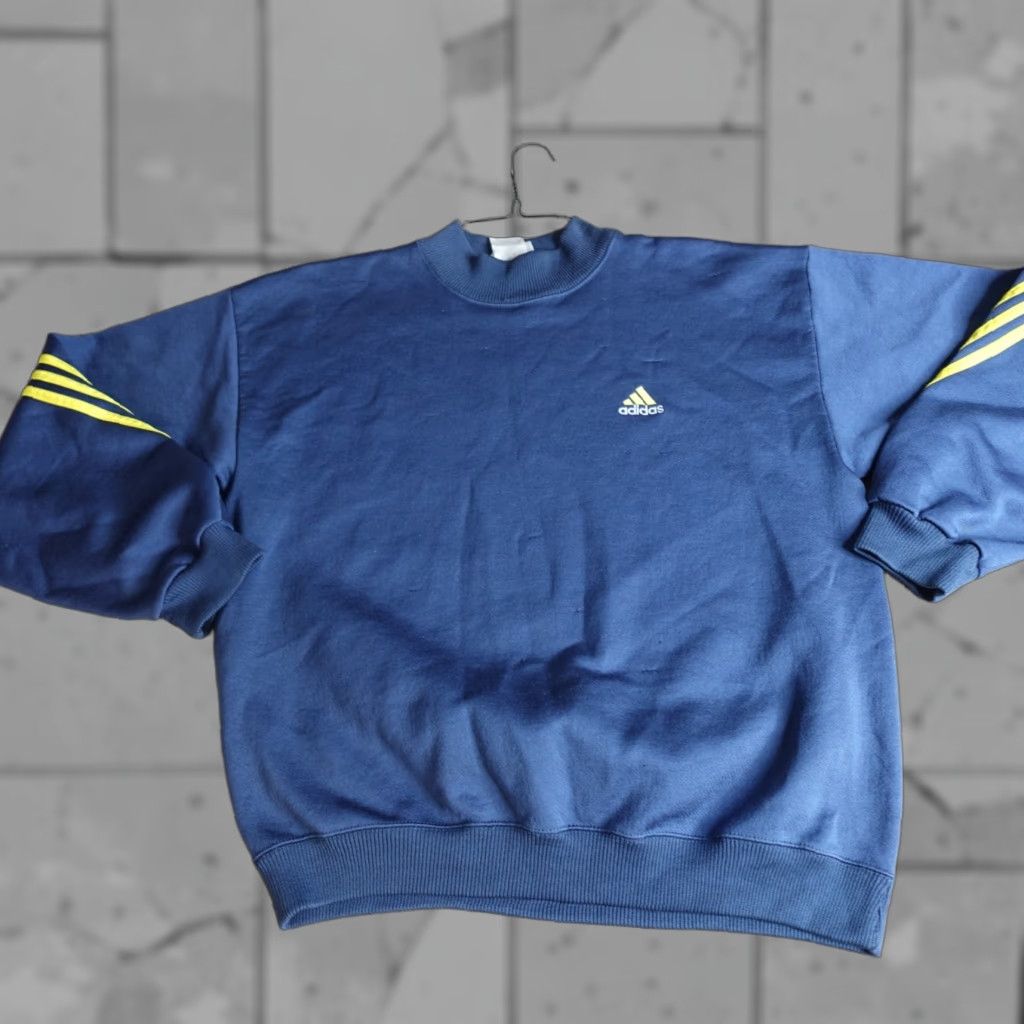 Adidas VINTAGE adidas Sweatshirt Men L Blue Embroidered Mock Neck Crew Neck USA 90s, Pullover, Long Sleeve Size US L / EU 52-54 / 3 - 1 Thumbnail
