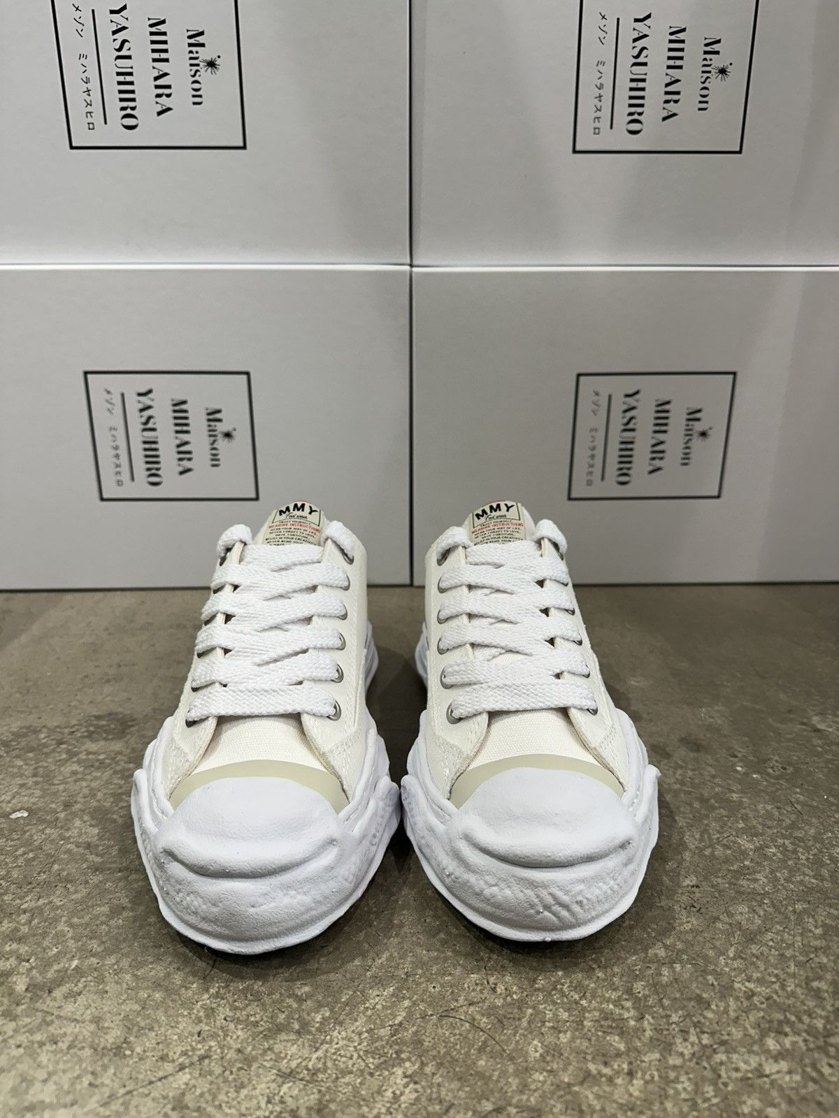 Maison MIHARA YASUHIRO MAISON MIHARA YASUHIRO - Hank Low White Sneakers Size US 7 / EU 40 - 3 Thumbnail