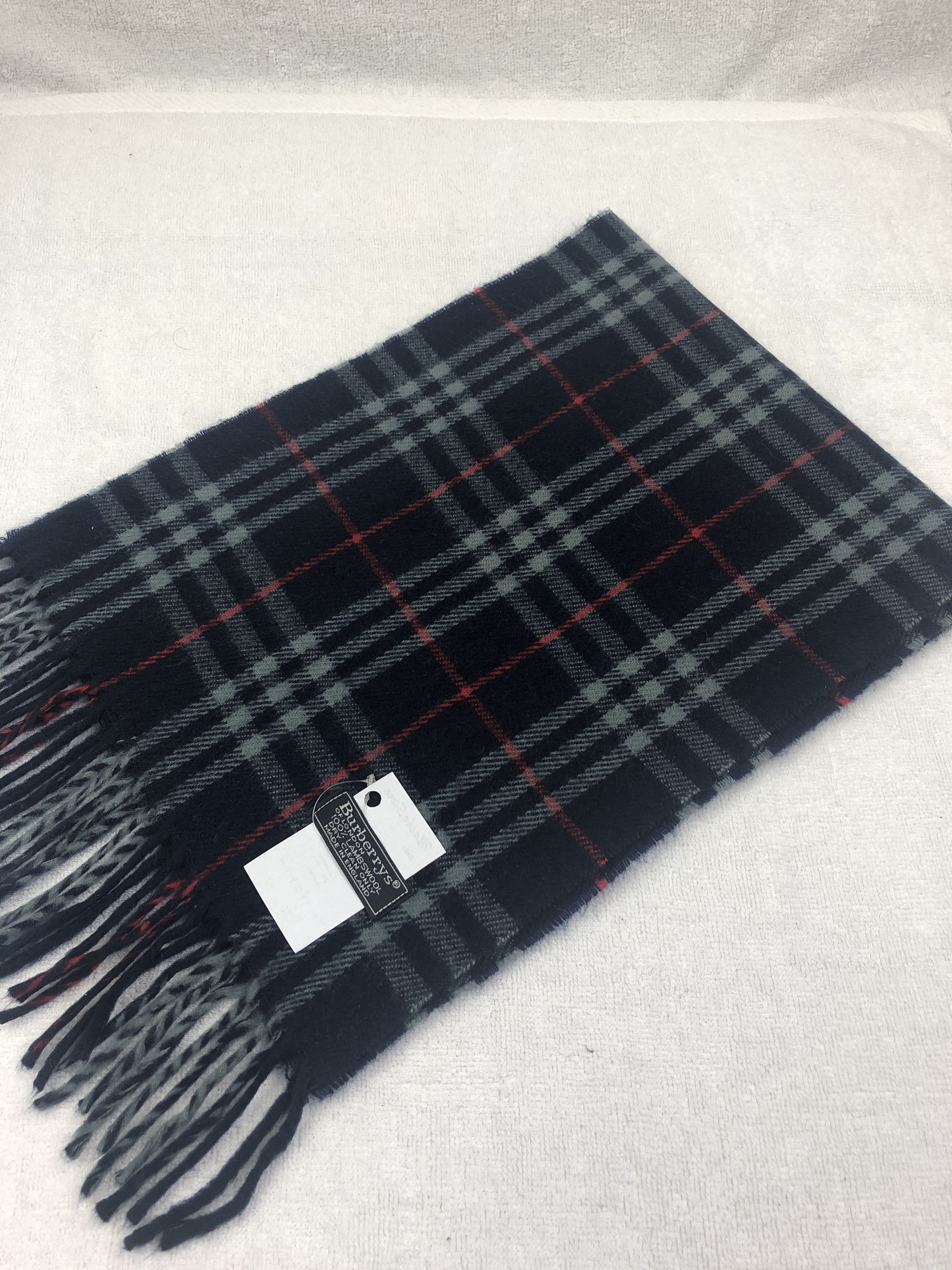 Burberry Burberrys Scarf / Muffler / Neckwear Size ONE SIZE - 5 Thumbnail