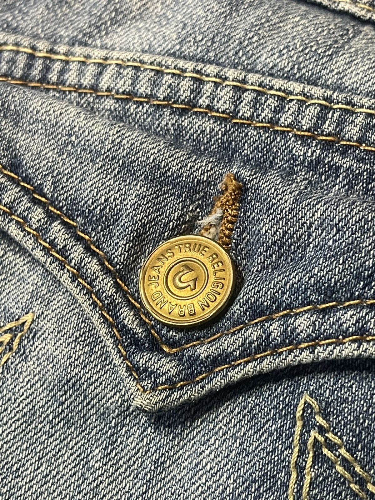 True Religion TRUE RELIGION CORA MID RISE STRAIGHT SZ 28 Size 28" / US 6 / IT 42 - 5 Thumbnail