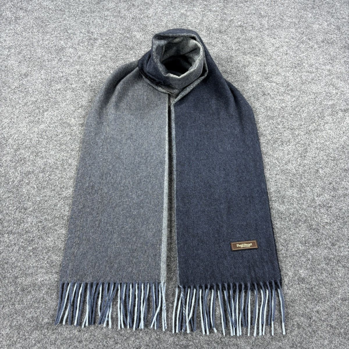 Paul Stuart × Vintage Paul Stuart Scarf # D764 # Muffler # Neckwear Size ONE SIZE - 1 Thumbnail