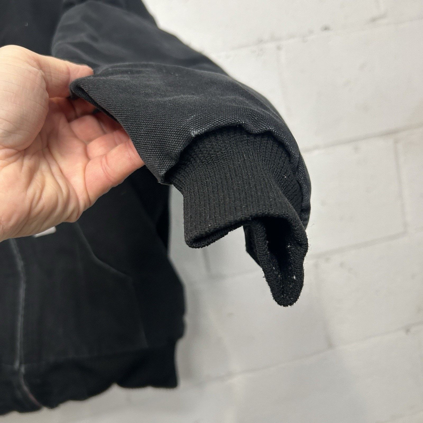 Carhartt Vintage Carhartt Quilted Hooded Active Jacket “Black” J140 Size US M / EU 48-50 / 2 - 9 Thumbnail