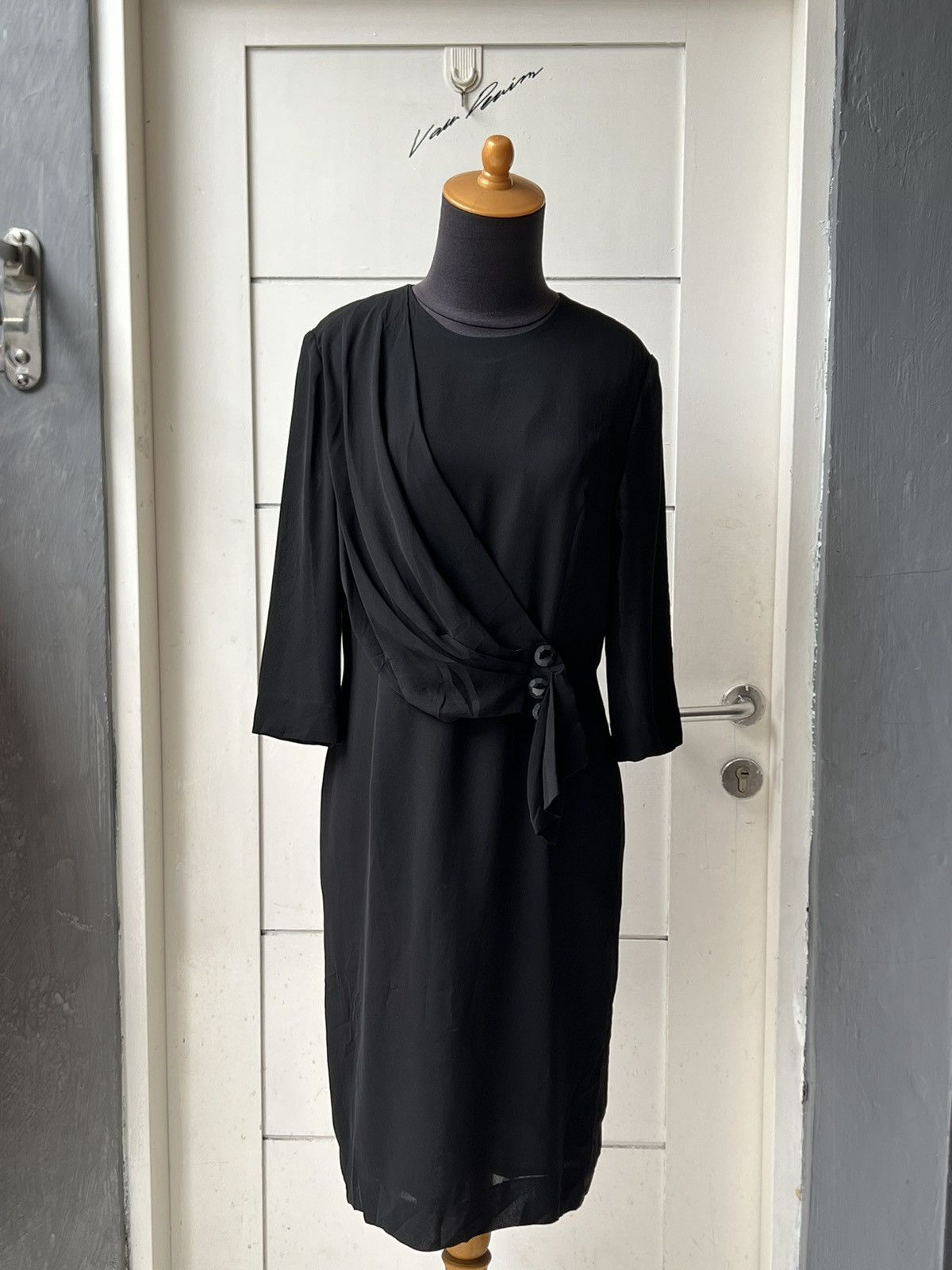 Givenchy Givenchy Hi Formal Black Dress Size XS / US 0-2 / IT 36-38 - 6 Thumbnail