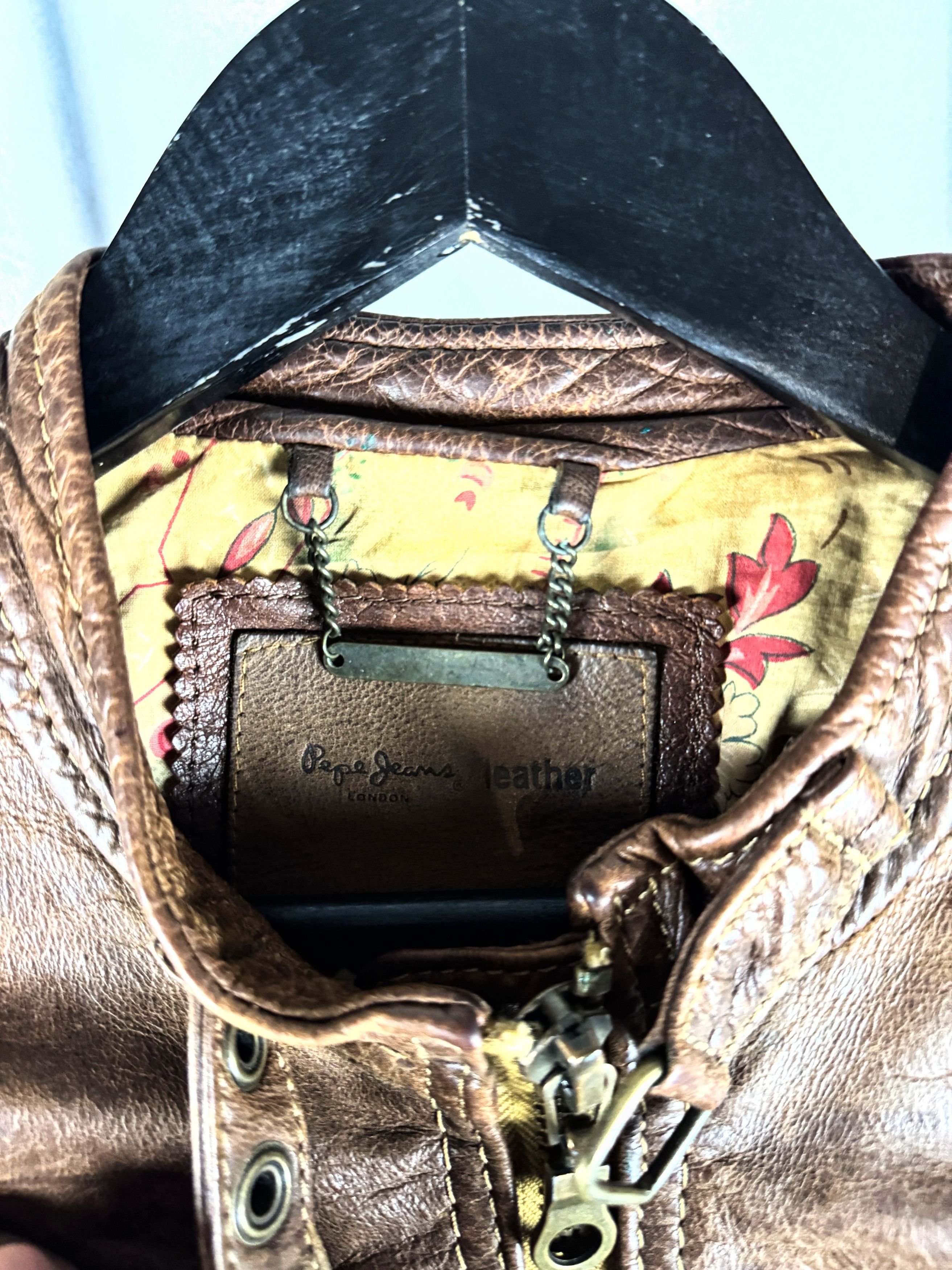 Tornado Mart Vintage Distressed Brown Leather Biker Jacket Y2K Style Size US XS / EU 42 / 0 - 10 Thumbnail