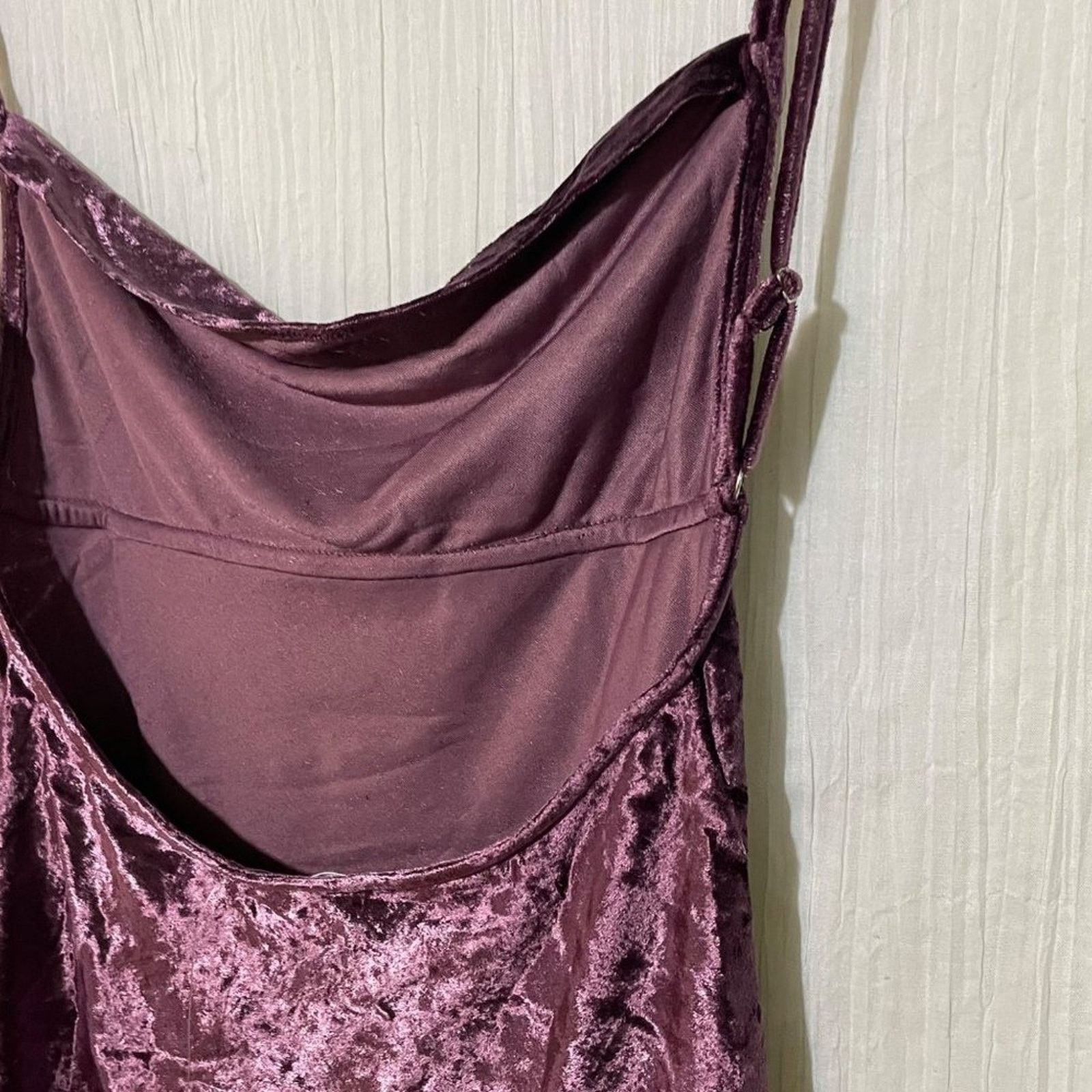 Free People Free People Intimates All Night Velvet Camisole Fig Jam XS Size XS / US 0-2 / IT 36-38 - 8 Thumbnail