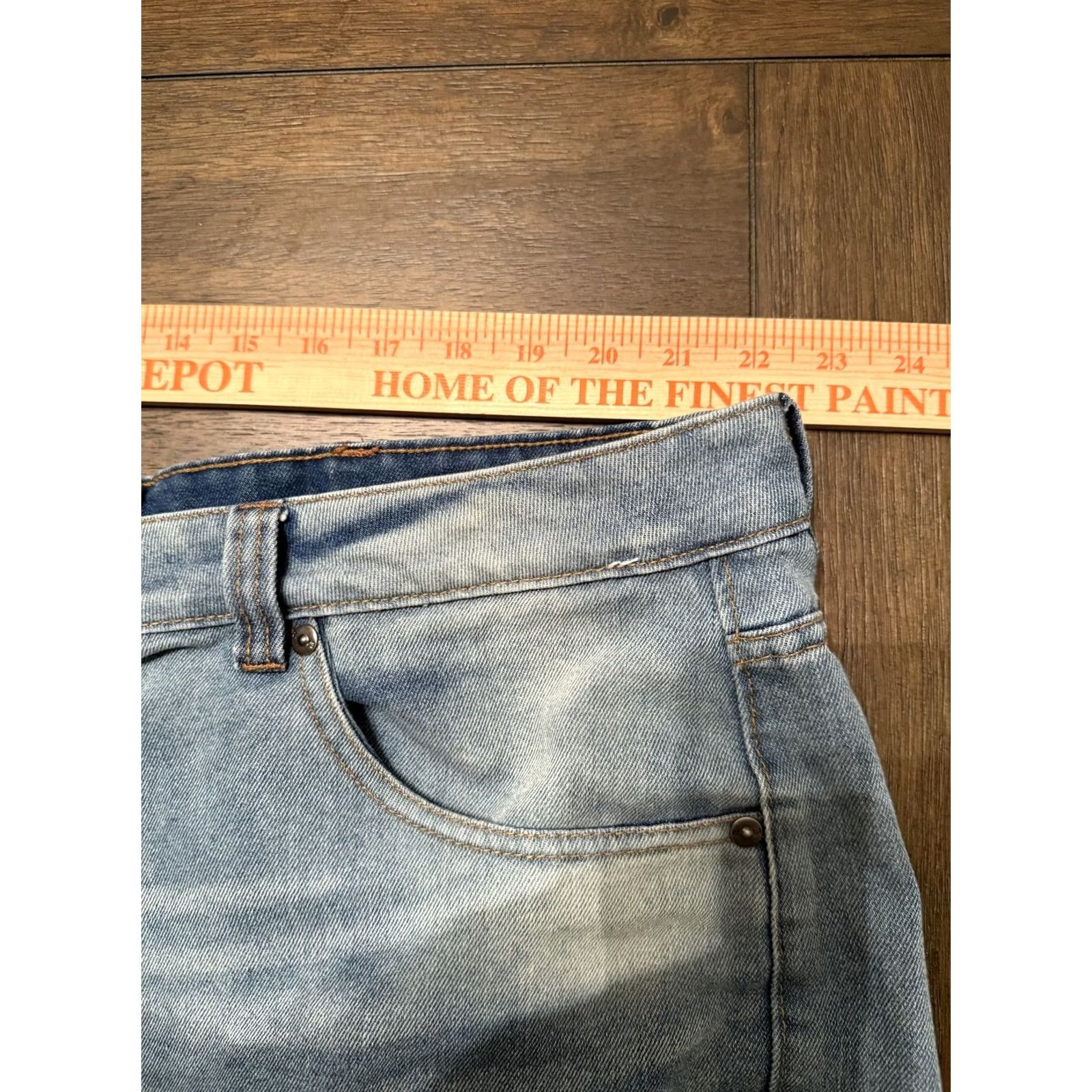 Ecko Unltd. Item Specifications: Brand: North Face Size US 44 / EU 60 - 3 Thumbnail