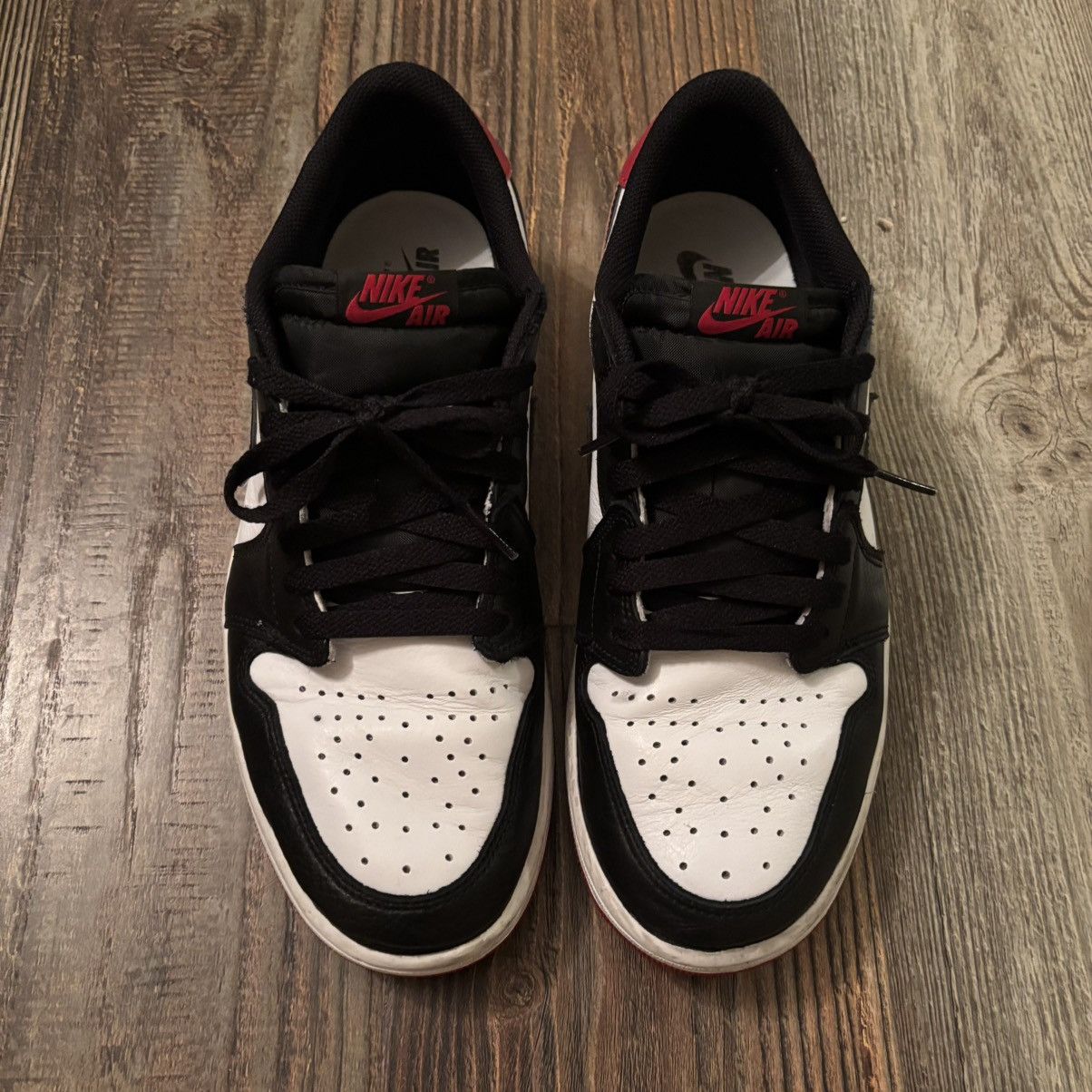 Jordan Brand Jordan 1 Retro Low OG Black Toe Size US 10.5 / EU 43-44 - 3 Thumbnail