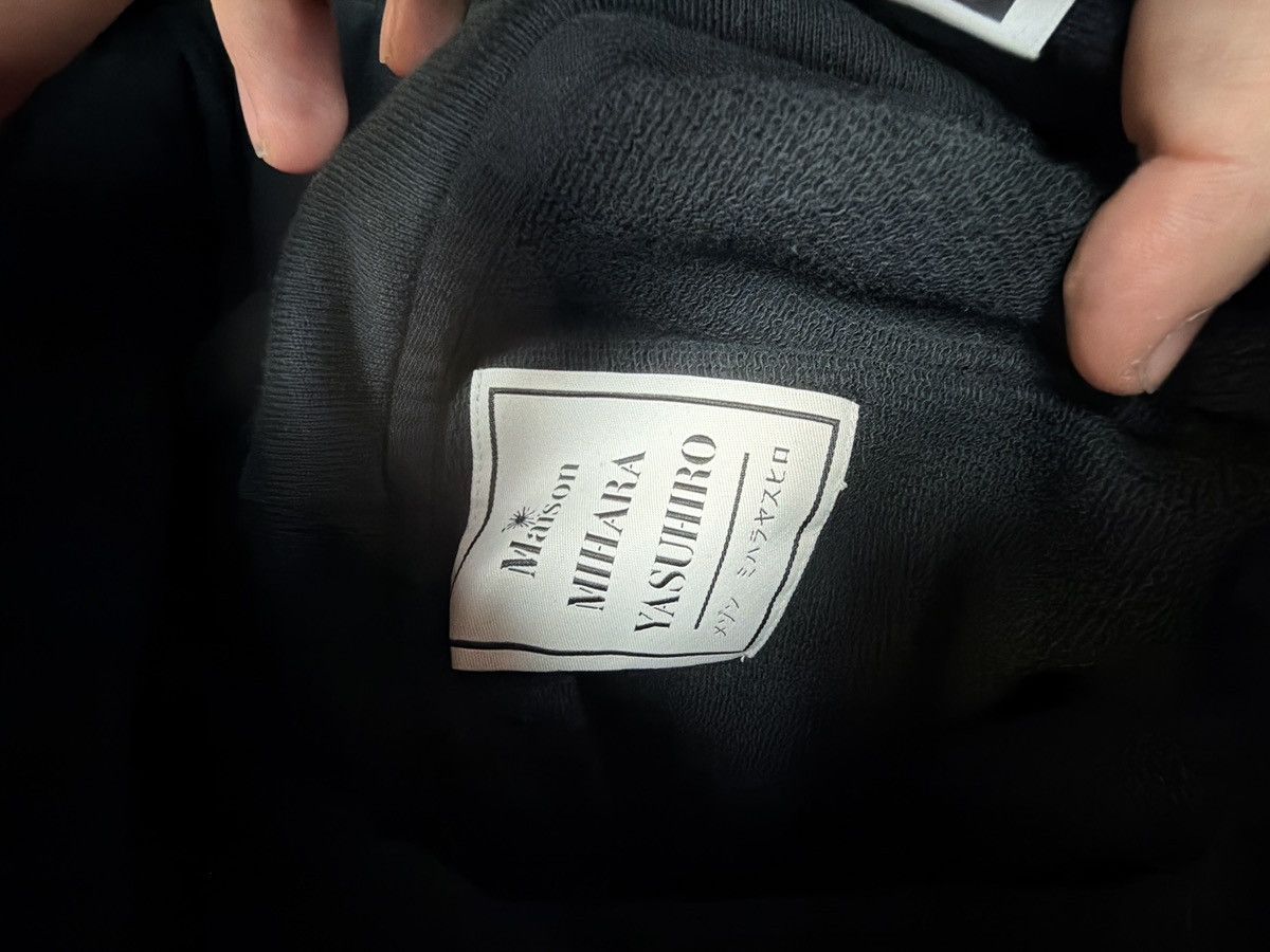 Maison MIHARA YASUHIRO Mmy Maison mihara Yasuhiro SmiLy Hooded Sweatshirt Black Size US S / EU 44-46 / 1 - 5 Thumbnail