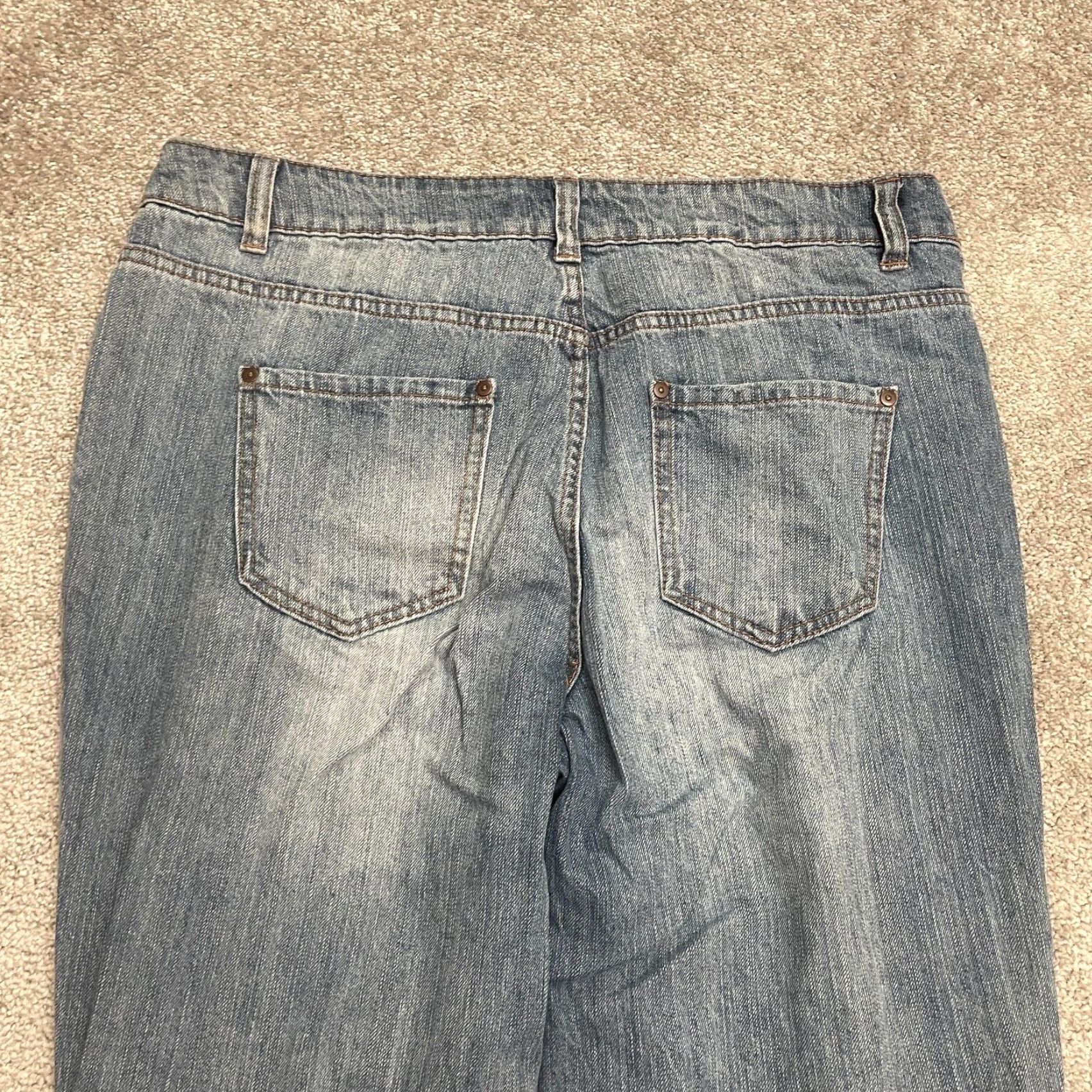 Forever 21 FOREVER 21 Jeans Womens 12 Distressed Denim Blue Medium Wash 38x28 Straight High Rise 5-Pocket Vintage No Mens Girls Size 34" / US 12 / IT 48 - 4 Thumbnail