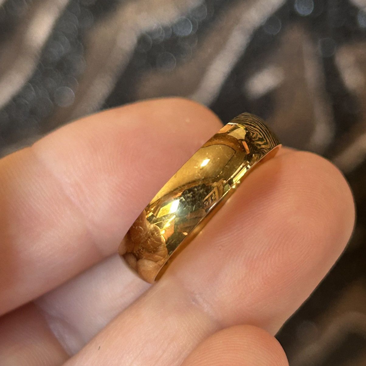 Jewelry Men’s 6mm 18kt gold plated stainless steel band ring NIB 13 Size ONE SIZE - 6 Thumbnail