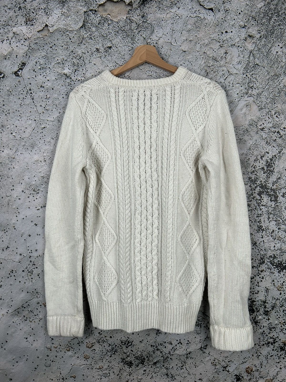 JW Anderson × Uniqlo J.W. Anderson x Uniqlo Knitted Cream Sweater Hype Rare Size US L / EU 52-54 / 3 - 4 Thumbnail