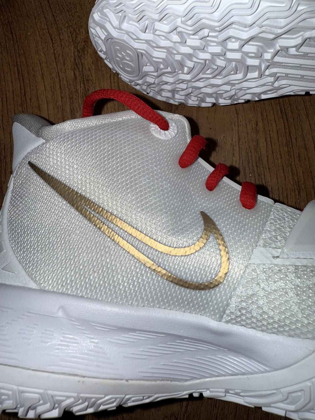 Nike Nike Kyrie 7 White University Red Size US 6.5 / EU 39-40 - 8 Thumbnail