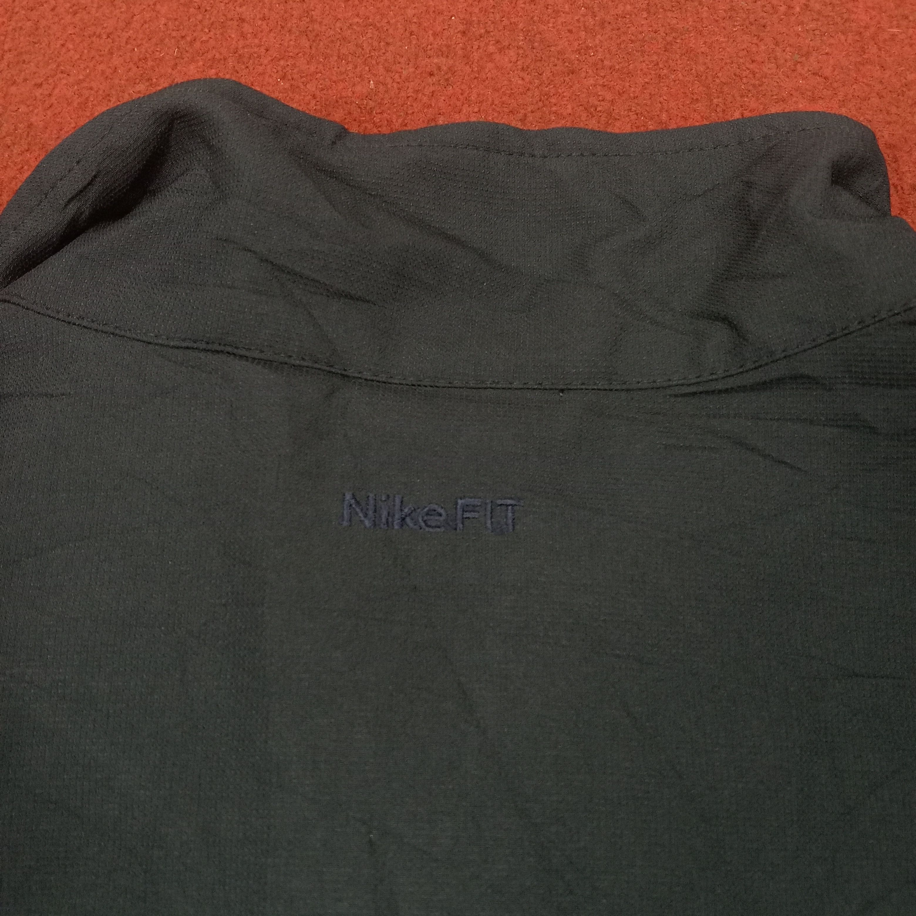 Nike × Vintage Nike Sportswear Style Small Logo Design Windbreaker Jacket Size US L / EU 52-54 / 3 - 6 Thumbnail