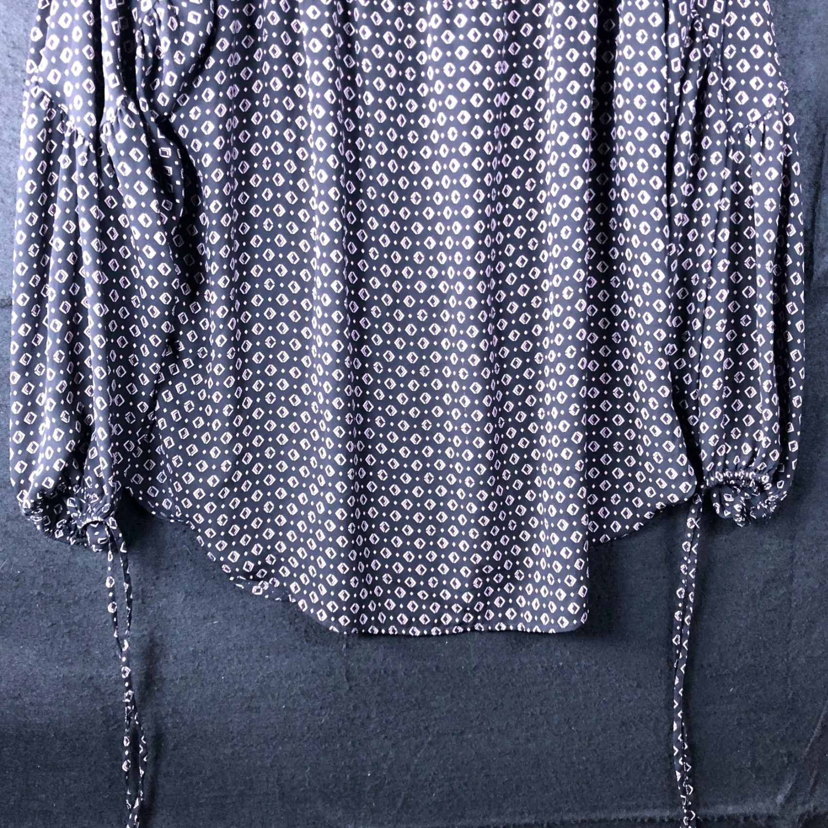Loft LOFT Outlet Womens Blouse Black Pattern Crew Neck Long Sleeve Tie Small Size S / US 4 / IT 40 - 3 Thumbnail