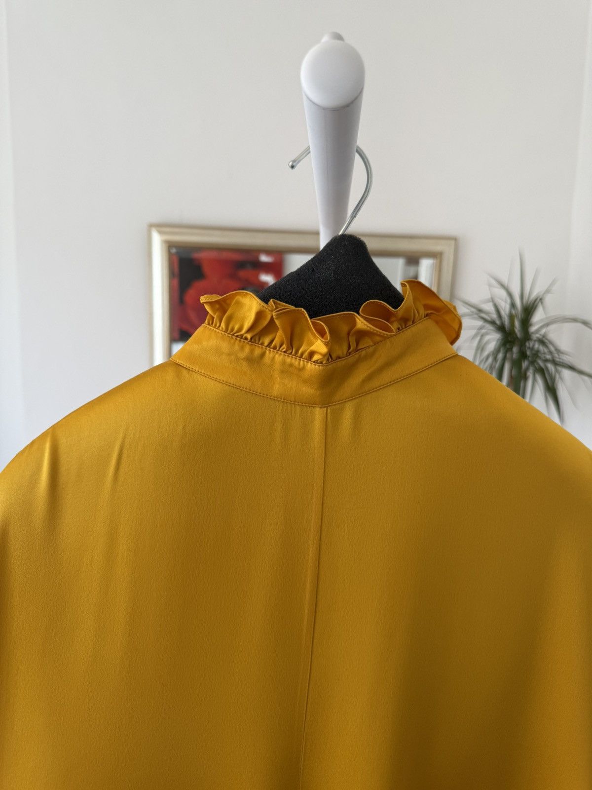 Saint Laurent Paris SS22 Saint Laurent Victorian Gold Silk Cape Size US M / EU 48-50 / 2 - 10 Thumbnail