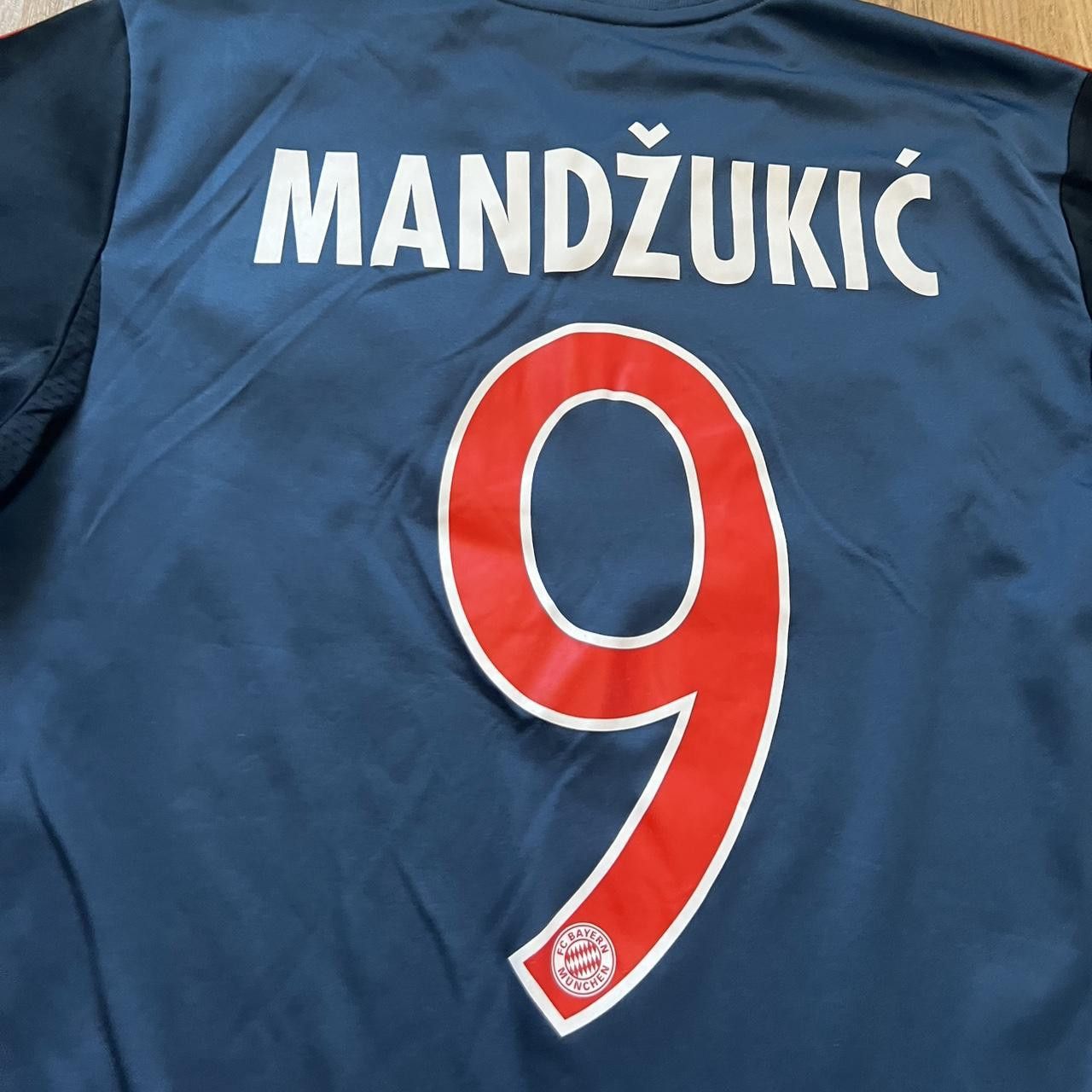 Adidas 2013-14 Bayern Munich Mandzukic Adidas Football Shirt Size US S / EU 44-46 / 1 - 3 Thumbnail