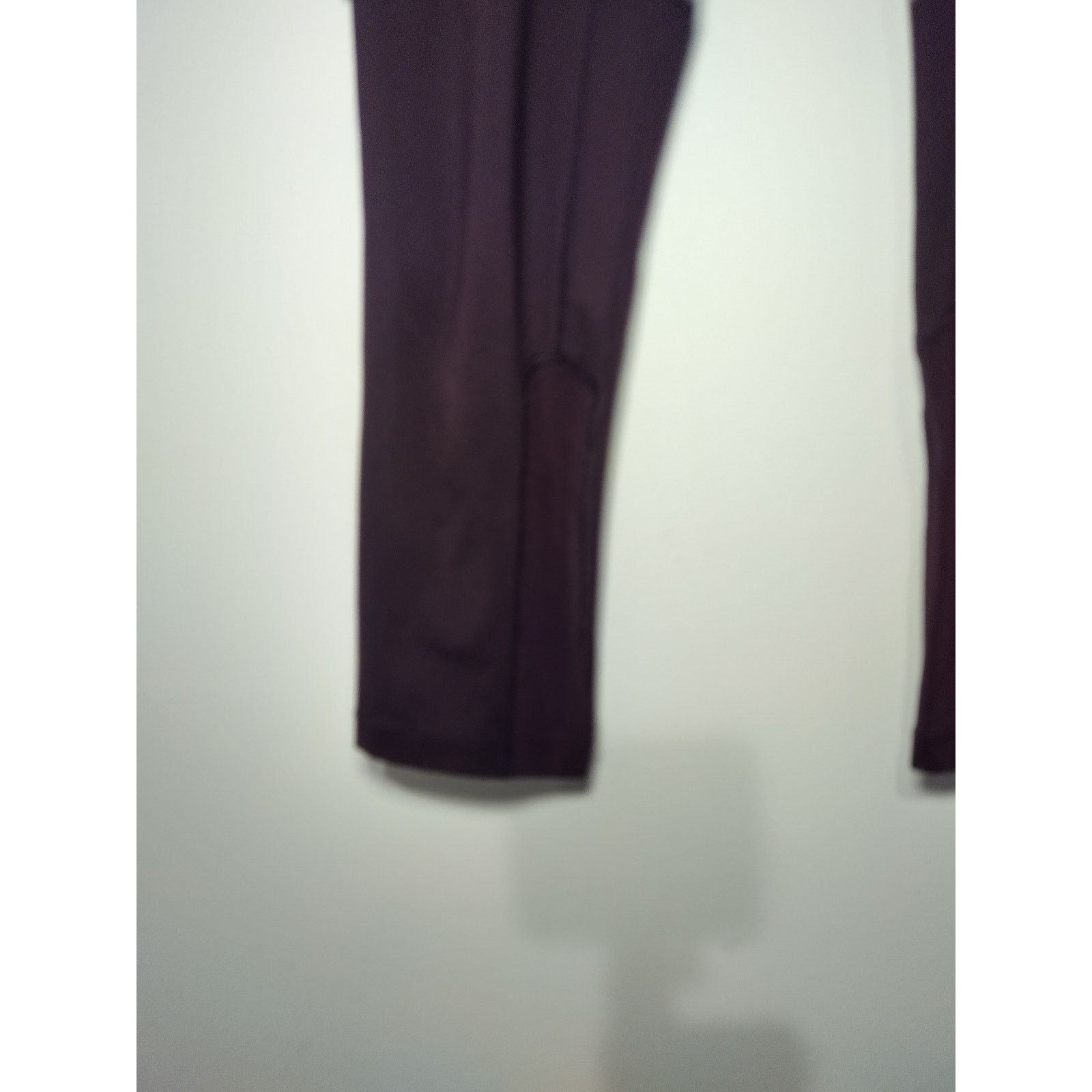 Nike Nike Women Pull On Leggings Swoosh Logo Elastic Waist Brown Size 27" / US 4 / IT 40 - 5 Thumbnail