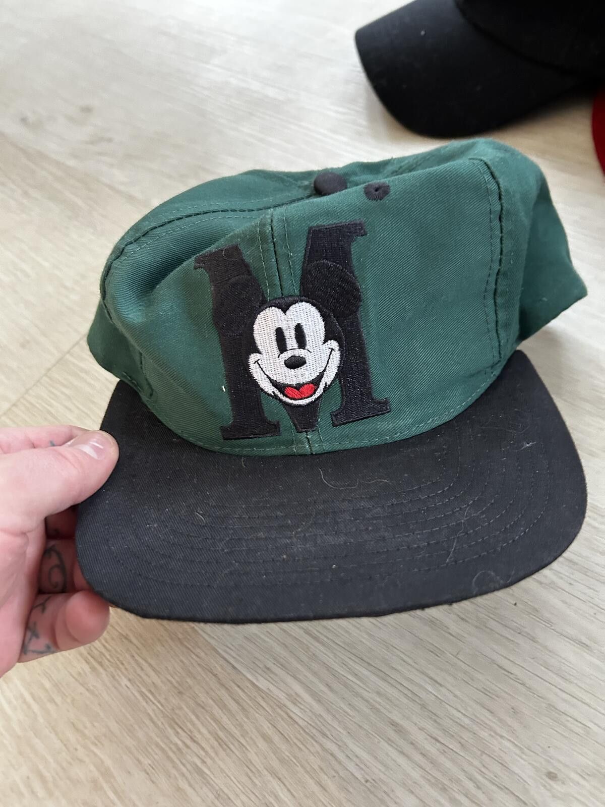 Disney Vintage Y2K Mickey Mouse Disney Snapback Size ONE SIZE - 1 Thumbnail