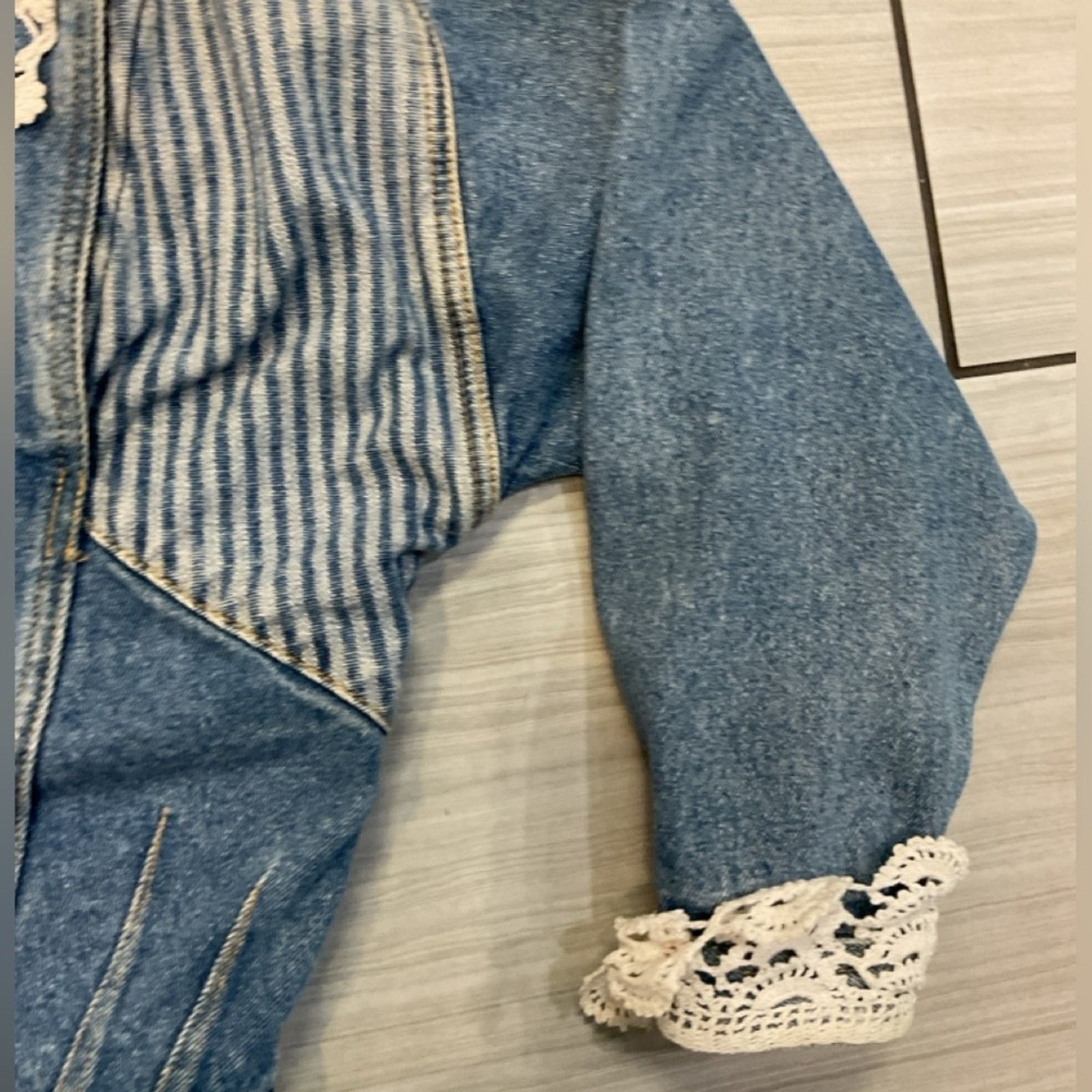 Jordache Vintage 1990s Jordache Cropped Laced Denim Jacket Size S / US 4 / IT 40 - 4 Thumbnail