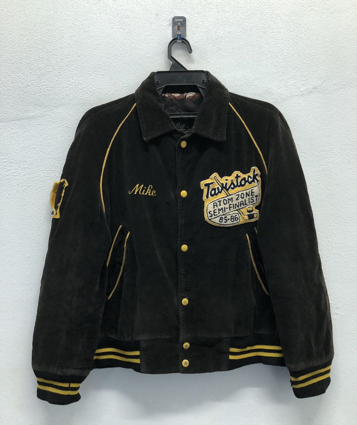 Vintage Vintage 1985–86 Tavistock Hockey Varsity Jacket Sportswear Size US XL / EU 56 / 4 - 1 Thumbnail