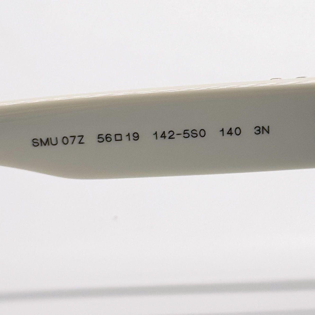 Miu Miu NEW MIU MIU SUNGLASSES MU07ZS 1425S0 WHITE MU 07ZS Size ONE SIZE - 9 Thumbnail