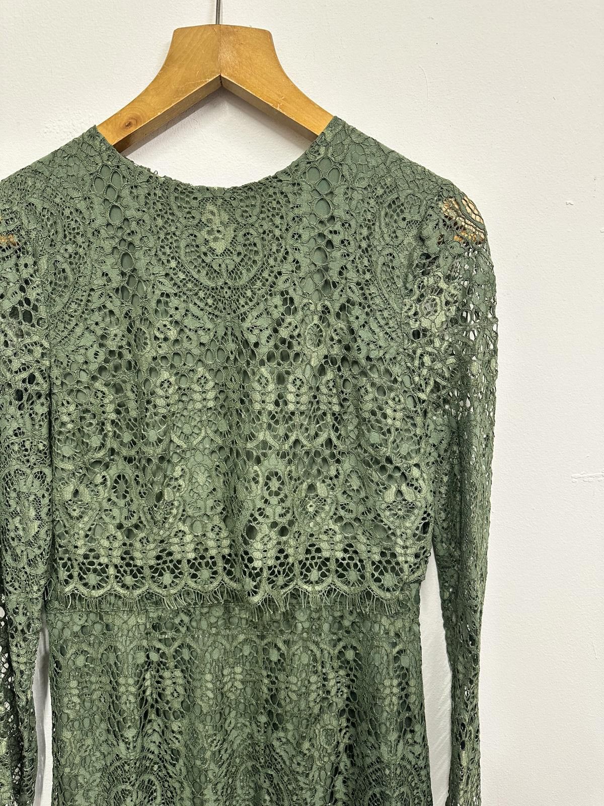 Asos ASOS Green Lace Long Sleeve Midi Dress Size M / US 6-8 / IT 42-44 - 3 Thumbnail
