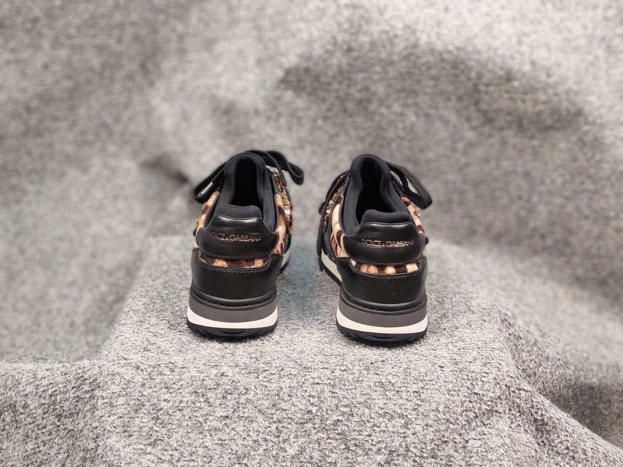 Dolce & Gabbana Dolce & Gabbana Leopard pattern stones velutto Sneakers Size US 9.5 / IT 39.5 - 9 Thumbnail