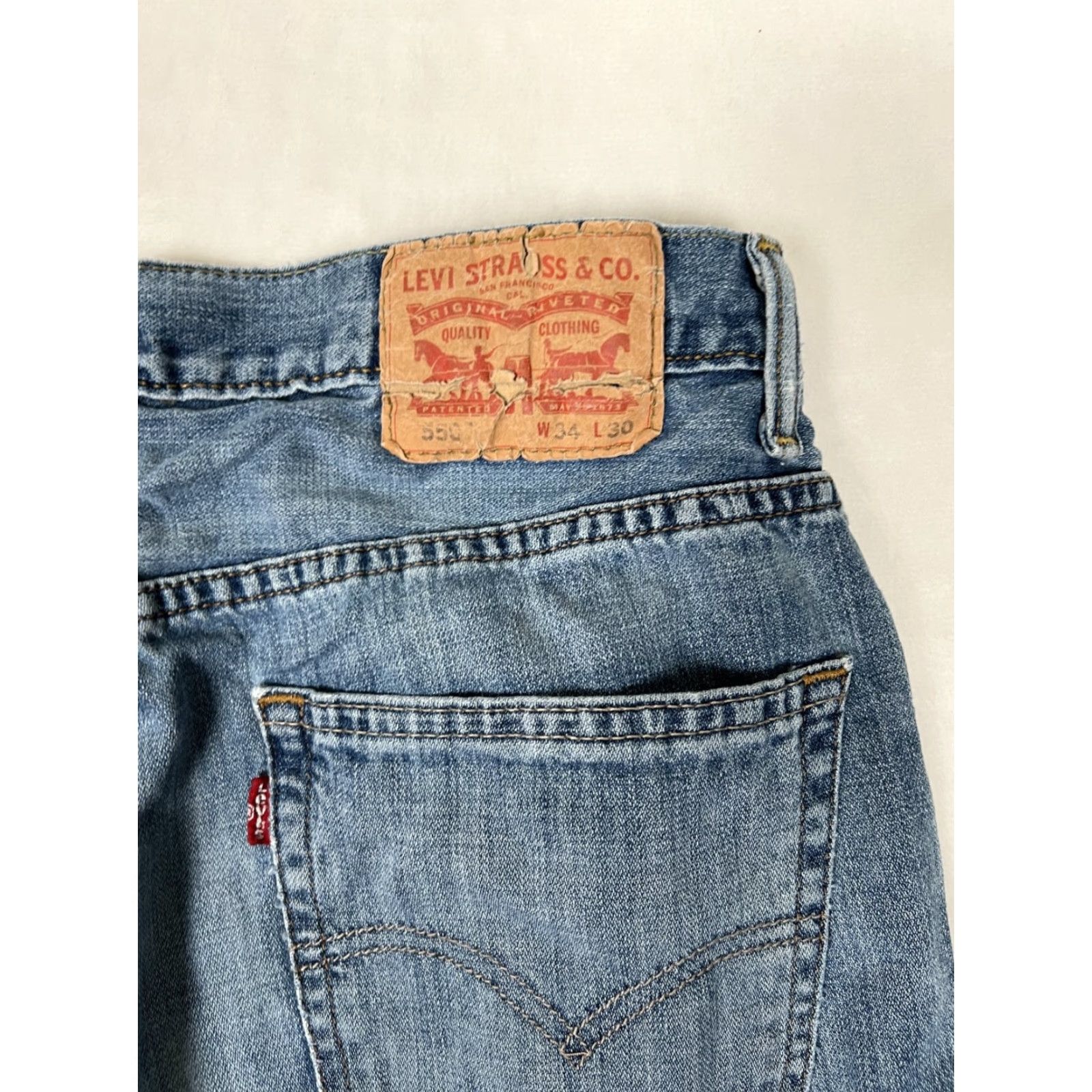 Levi's VINTAGE Levi's 550 Jeans Mens 32x30 Blue Medium Wash Relaxed Tapered Mexico READ Size US 32 / EU 48 - 7 Thumbnail