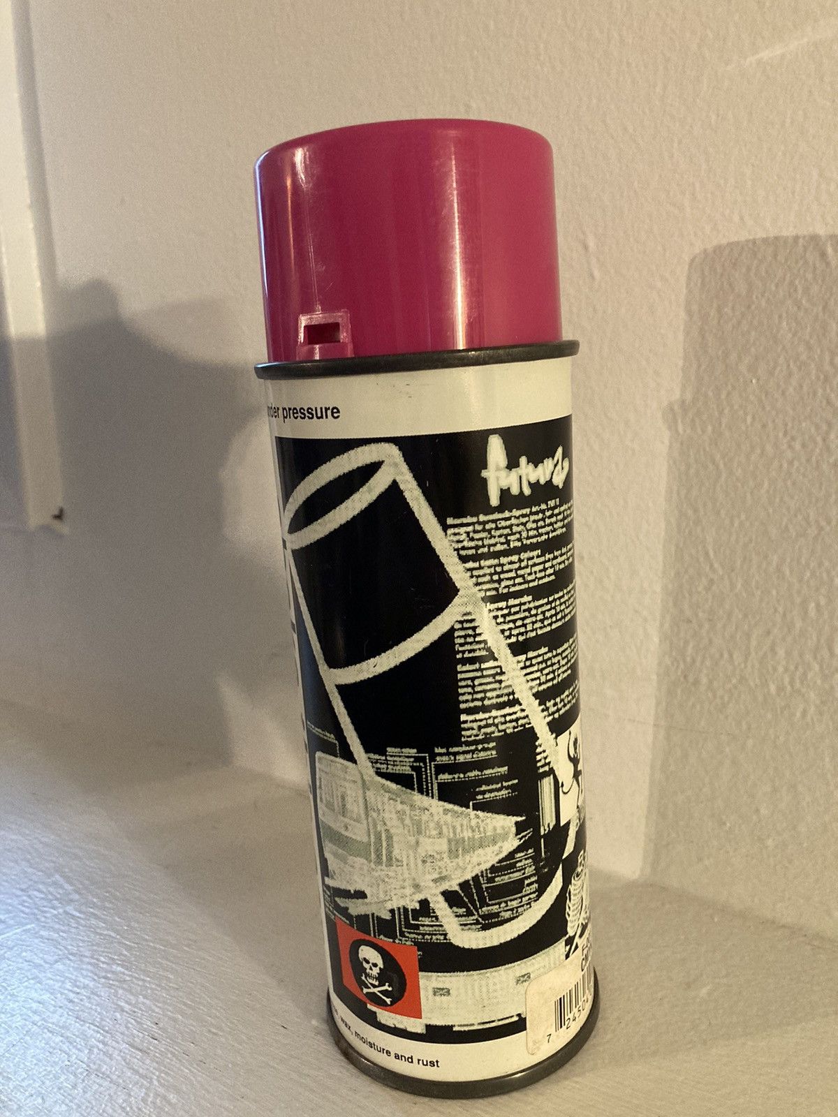 Bape × Vintage Vintage Bape x Futura 2000 spray can with new compressed tee Size US L / EU 52-54 / 3 - 11 Thumbnail
