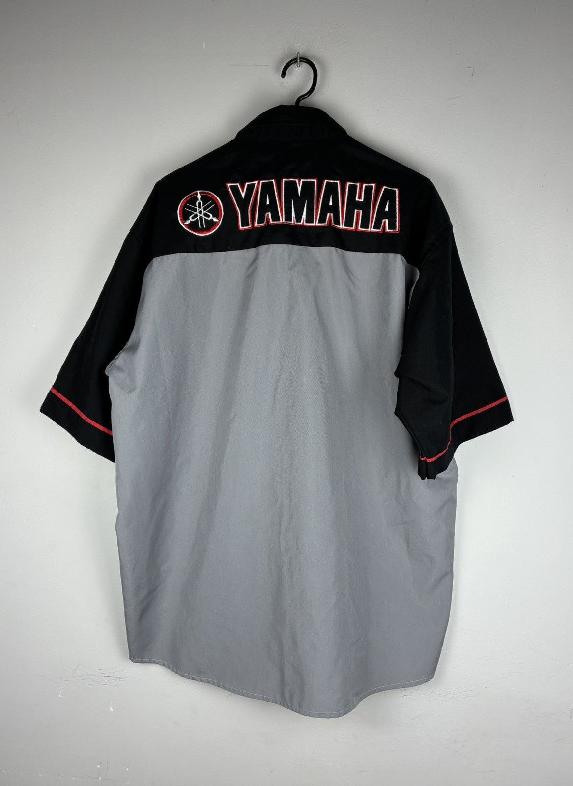 Yamaha Yamaha Virgin Mobile Racing button ups Shirt Size US XL / EU 56 / 4 - 5 Thumbnail