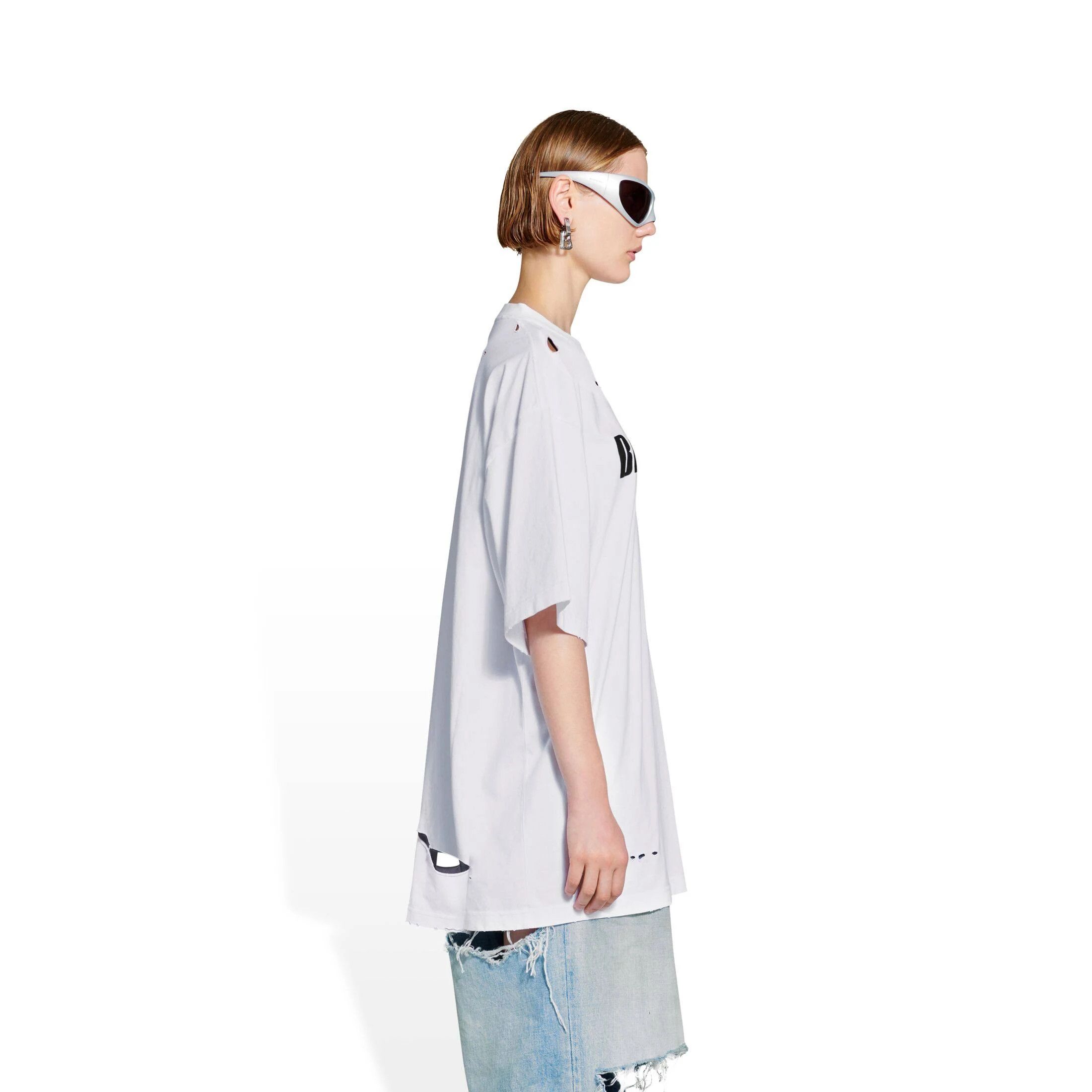 Balenciaga o1bcso1str1024 Caps T-Shirt Boxy Fit in White Size XXS / US 00 / IT 34 - 3 Thumbnail