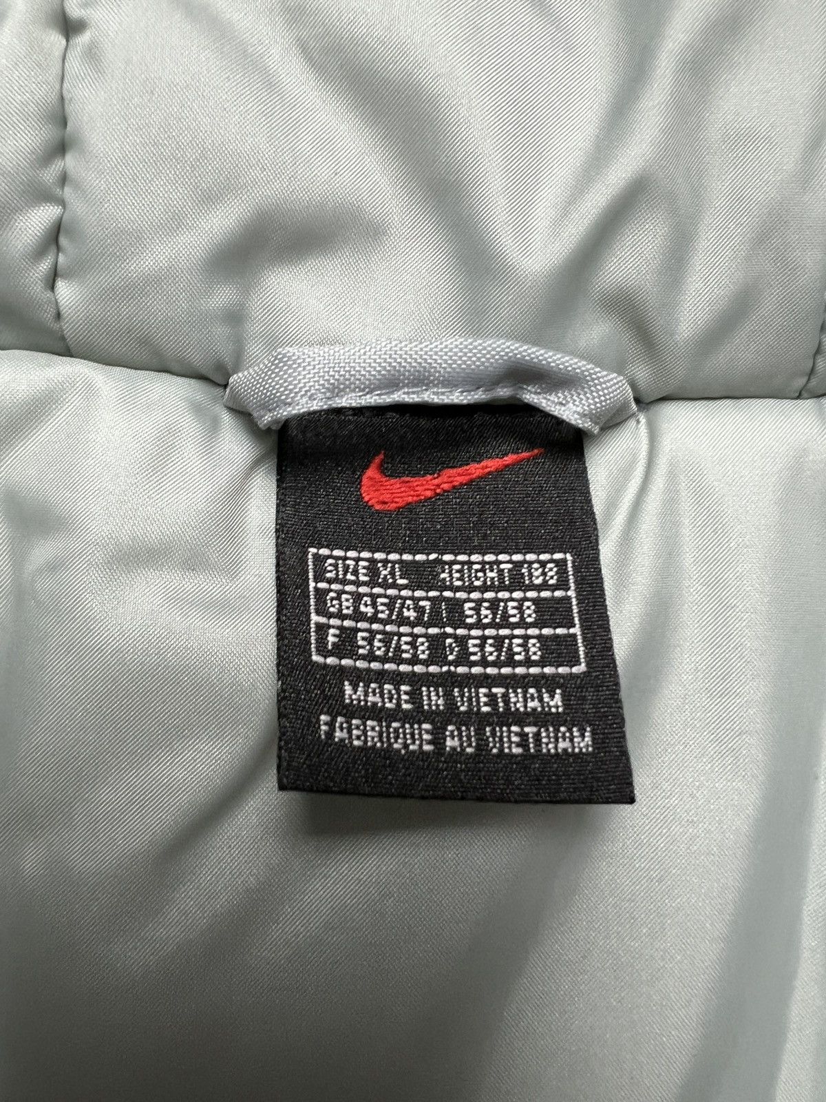 Nike Nike vintage big logo track long jacket zip y2k 90s USA Size US XL / EU 56 / 4 - 21 Thumbnail