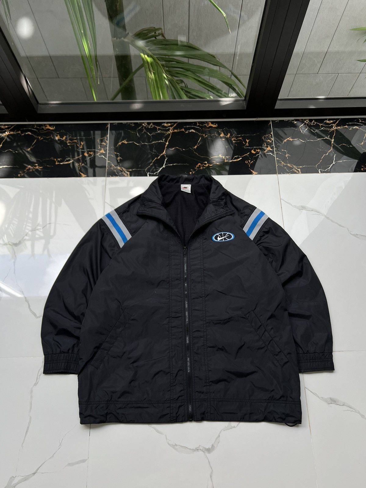 Nike × Vintage 90’s NIKE RARE BASKETBALL RETRO Y2K SWOOSH LOGO JACKET Size US M / EU 48-50 / 2 - 1 Thumbnail