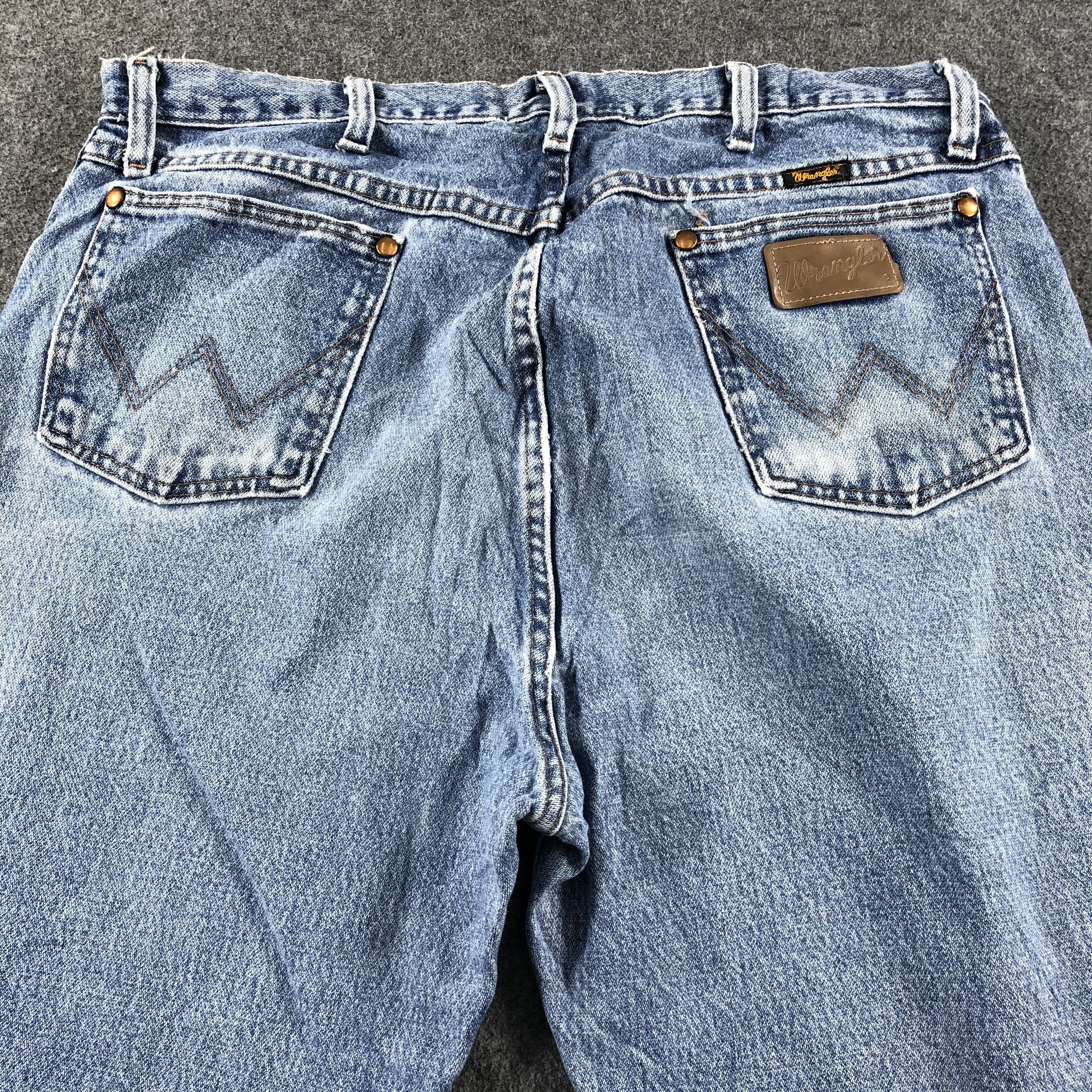 Vintage Vintage Blue Wash Wrangler Jeans-J2507 Size US 35 - 4 Thumbnail