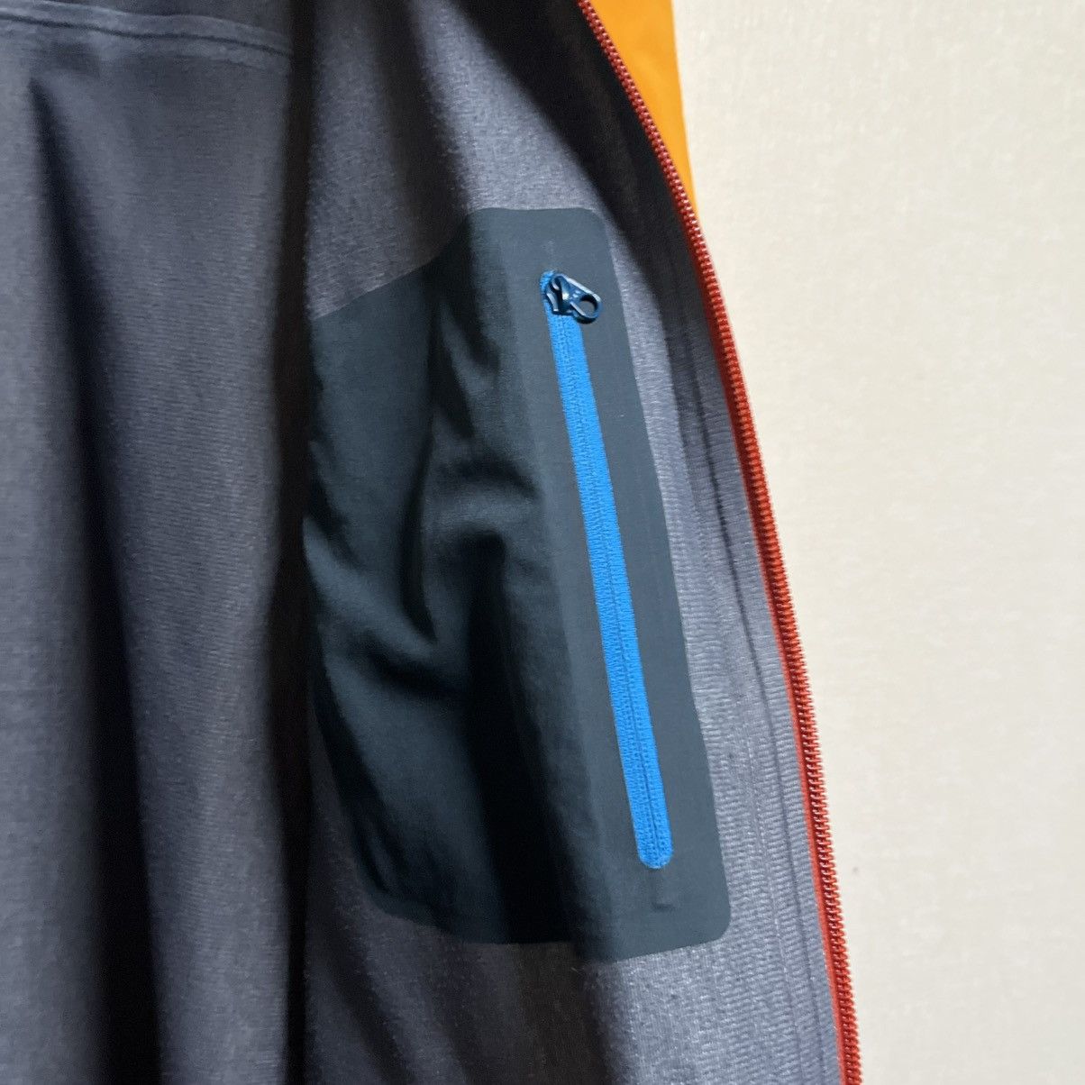 Arc'teryx Men's Arcteryx Beta Gore-Tex Jacket Recco Gorpcore Size US L / EU 52-54 / 3 - 18 Thumbnail