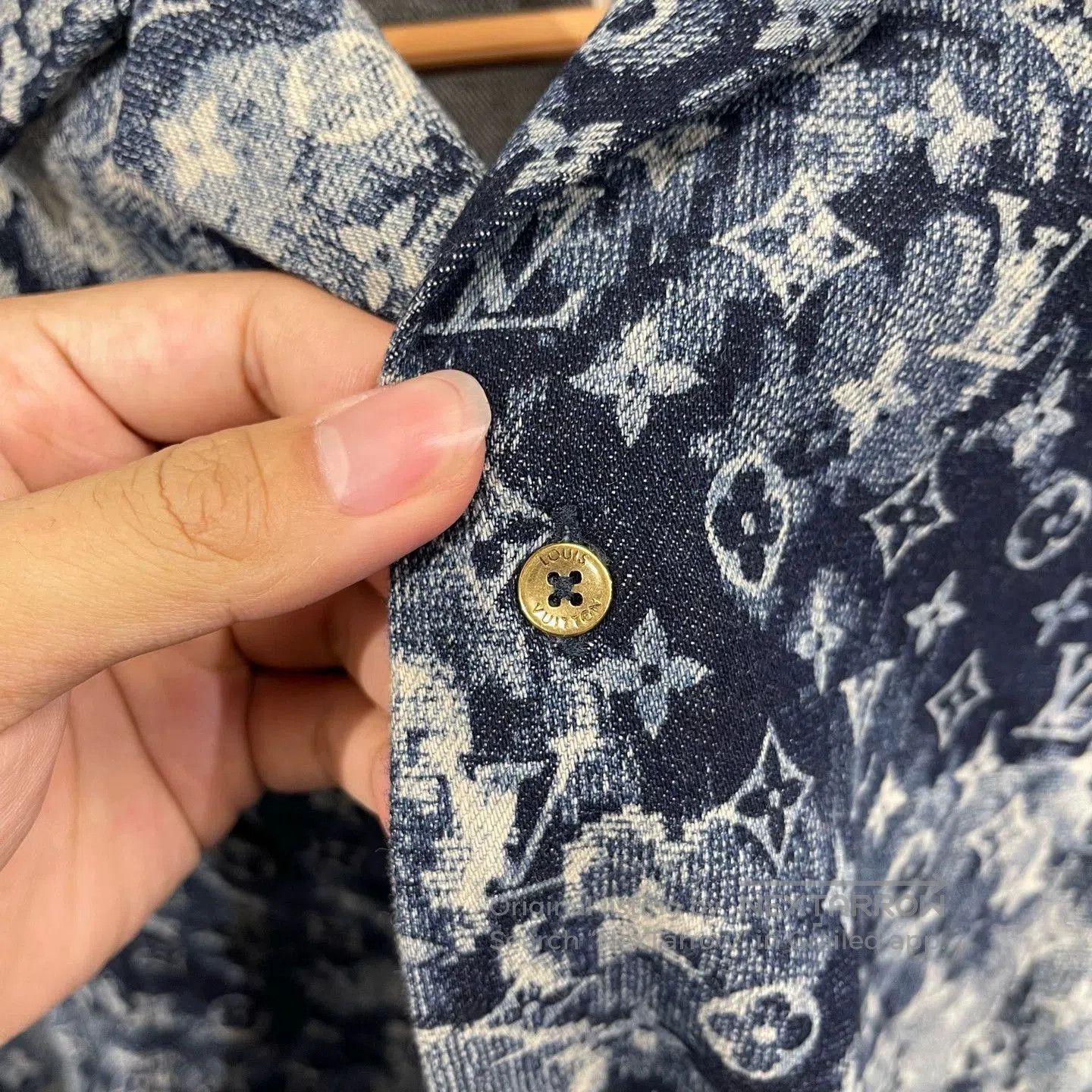 Louis Vuitton Blue Floral Pattern Short Sleeve Shirt. Size US L / EU 52-54 / 3 - 4 Thumbnail