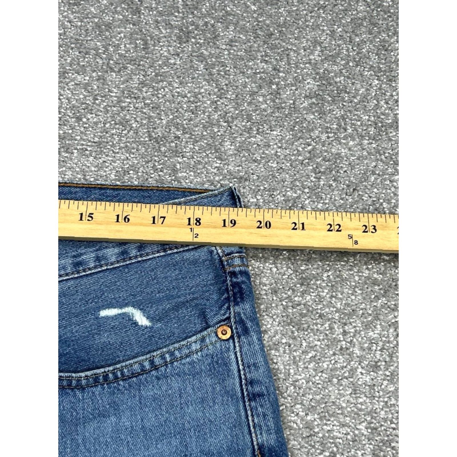 Levi's Levis 469 Shorts Men 36 X 12 Blue Distressed Denim Cotton High Rise Raw Hem Logo Size US 36 / EU 52 - 6 Thumbnail