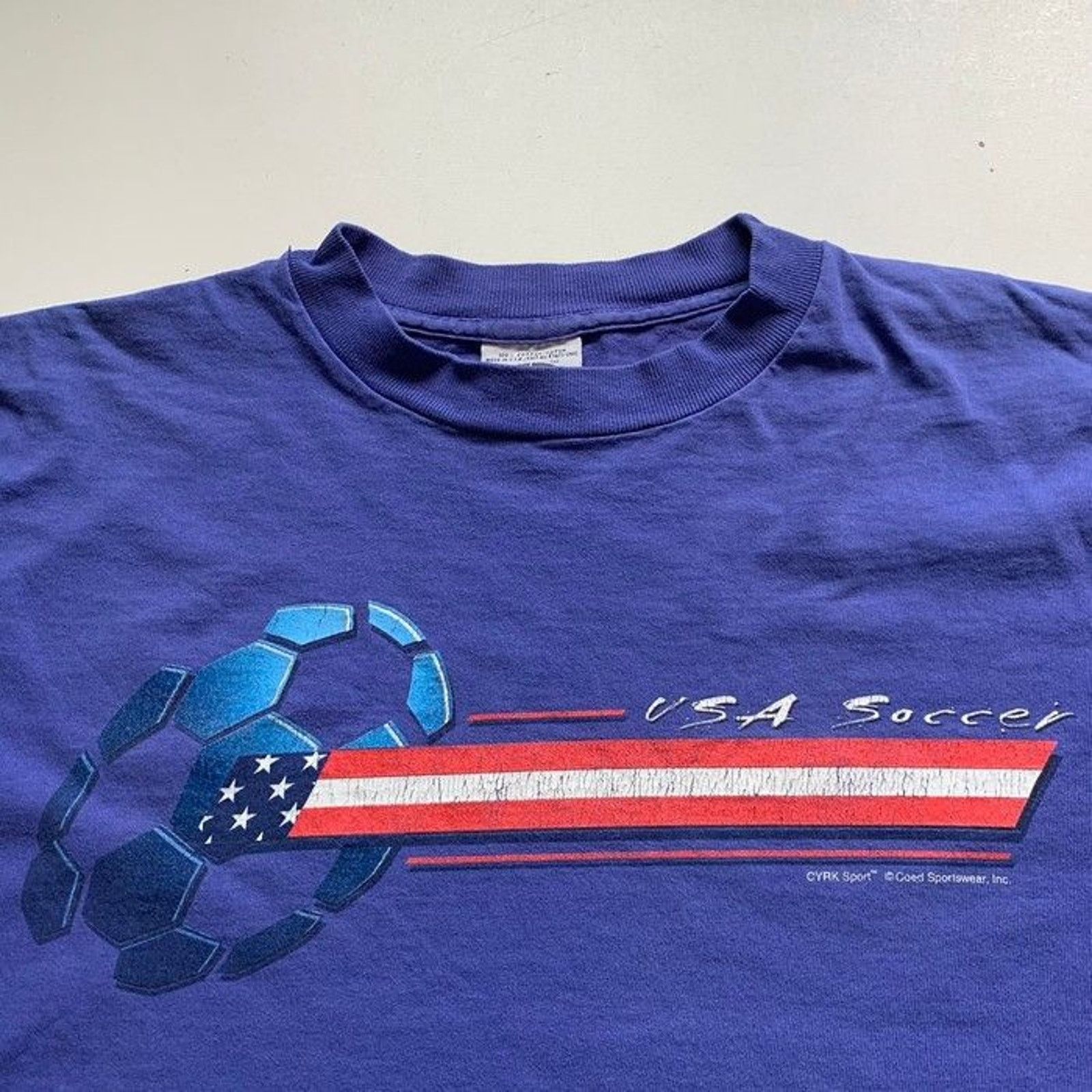Vintage Vintage 90s 1994 USA Soccer FIFA World Cup T Shirt XL Rare Size US XL / EU 56 / 4 - 2 Thumbnail