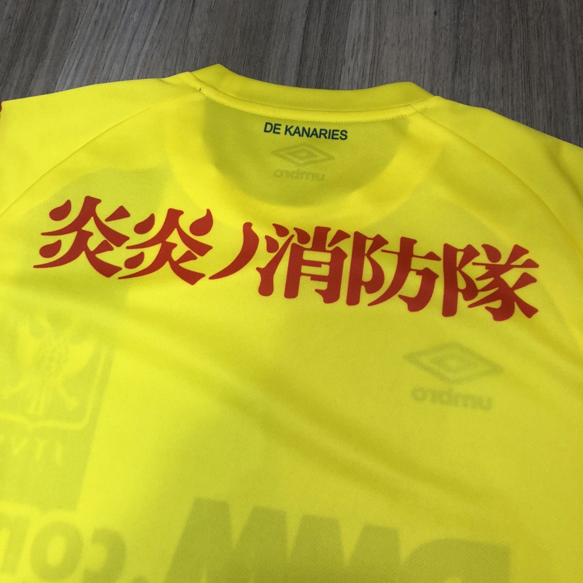 Umbro Sint-truiden 19/20 home jersey Size US S / EU 44-46 / 1 - 7 Thumbnail